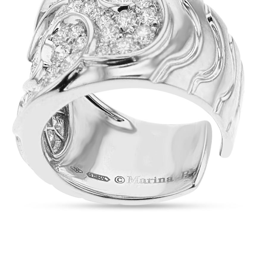 Marina B Anillo de cóctel de diamantes, 18k en Excelente estado para la venta en New York, NY