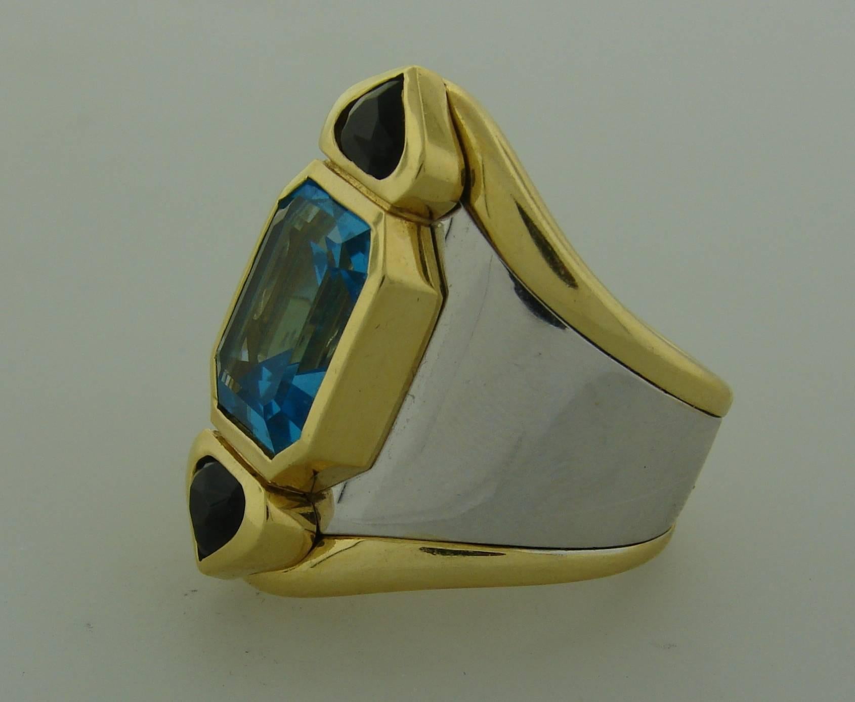 Marina B Bague en or avec topaze bleue et tourmaline verte, années 1980 Excellent état à Beverly Hills, CA