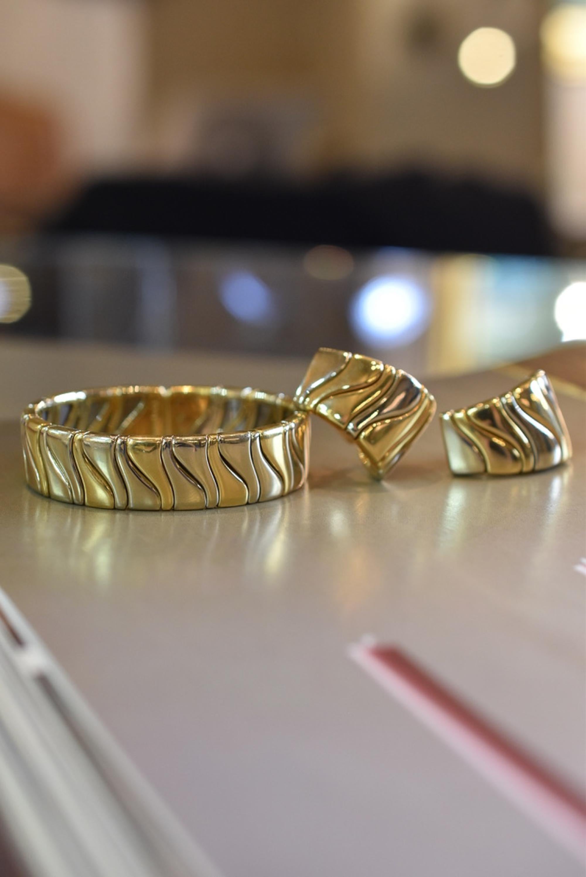 Marina B  Bracciale e orecchini 'Karen' in oro 18k In condizioni buone in vendita a New York, NY