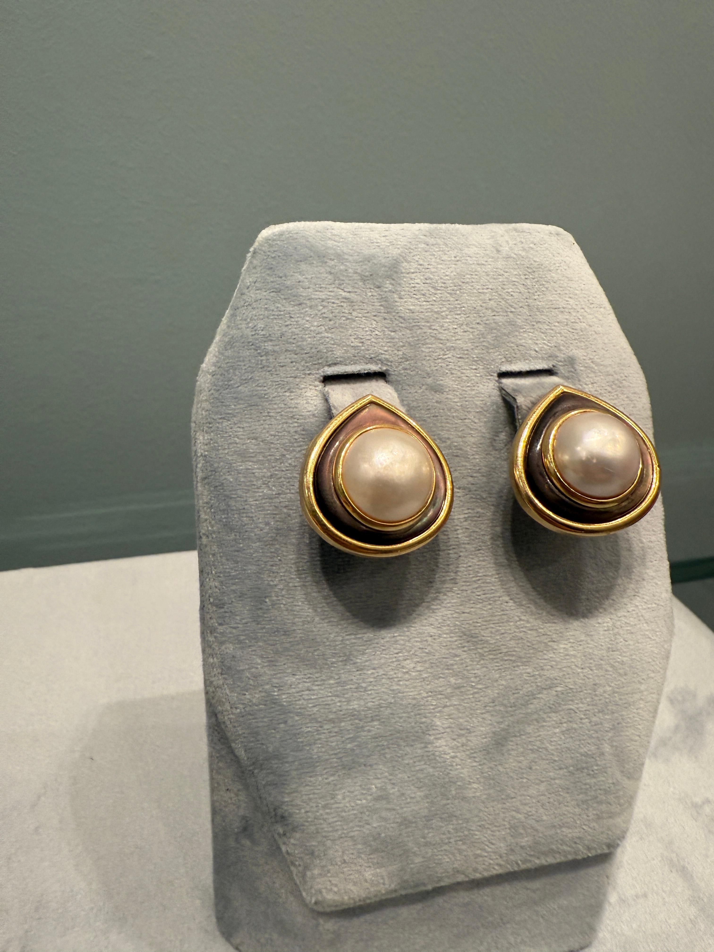 Grezzo Orecchini di perle di Marina B Mabe con marchi francesi in oro 18kt. in vendita