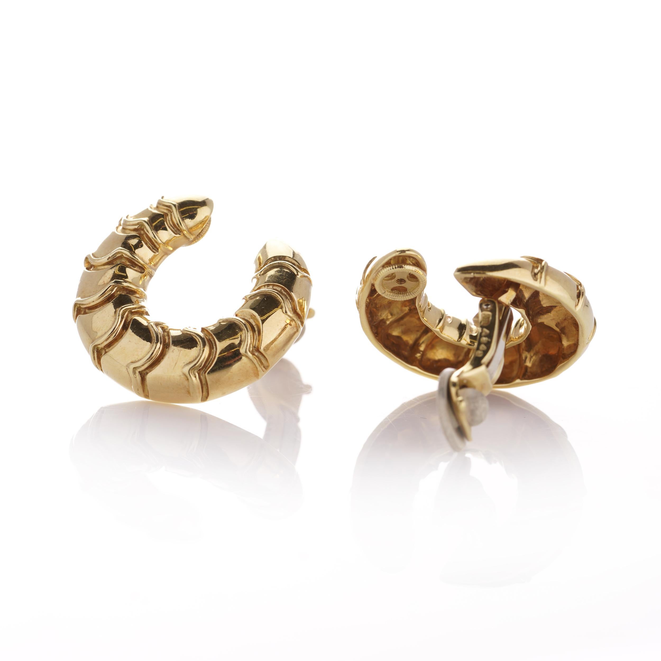 Marina B. Milan 18kt Gold vintage Paar Ohrclips im Jakobsmuschel-Design im Zustand „Gut“ im Angebot in Braintree, GB
