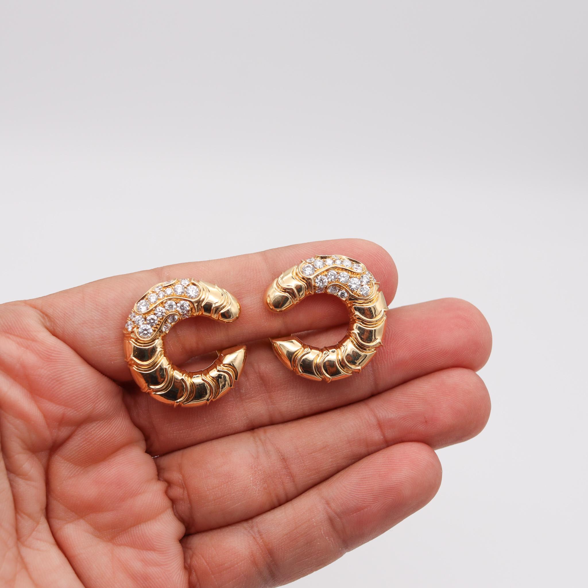 Marina B. Milan Scalloped Earrings in 18Kt Yellow Gold with 3.26 Cts in Diamonds In Excellent Condition In Miami, FL