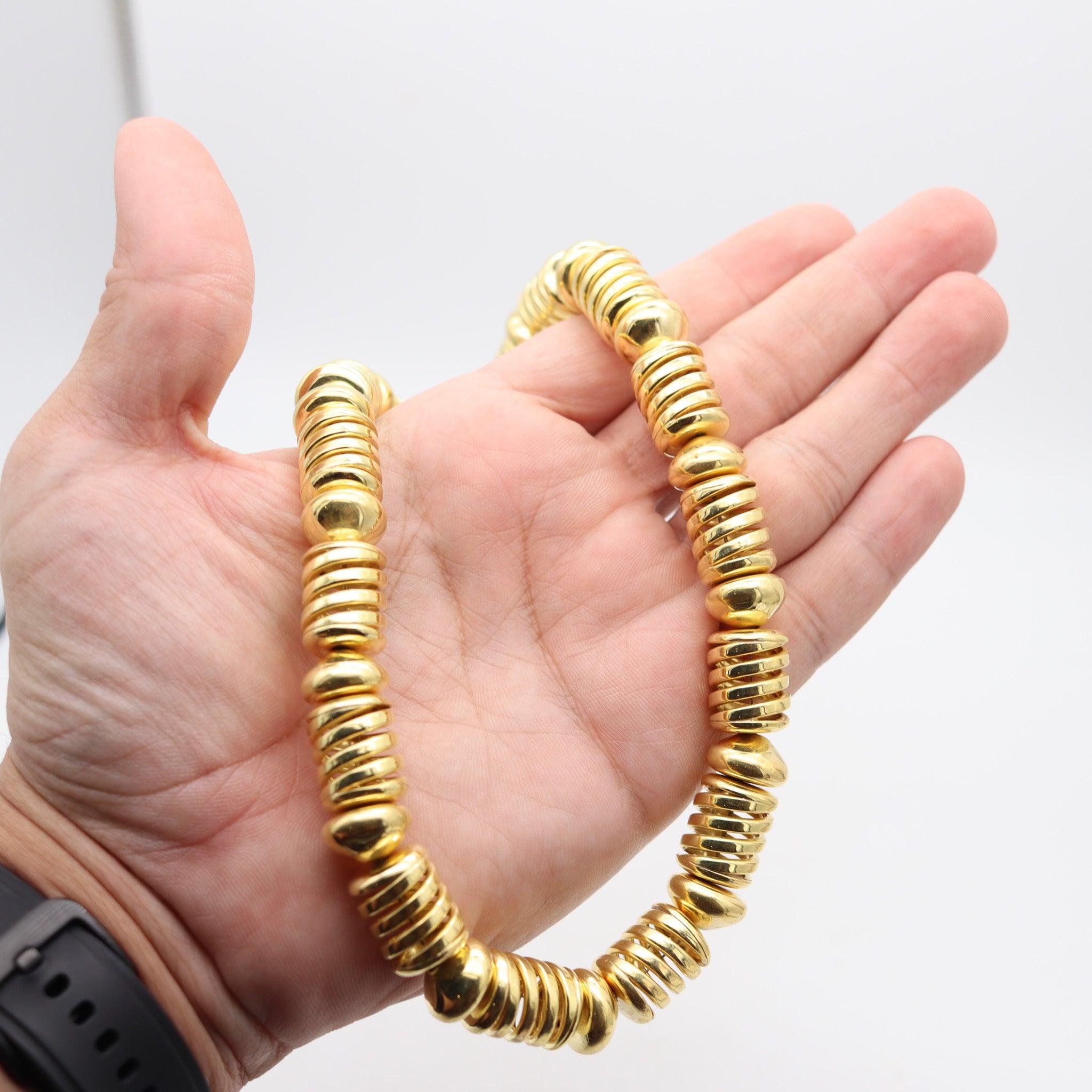 MARINA B. Milano 1996 Limited Edition Modernist Spring Necklace 18Kt Yellow Gold en vente 4