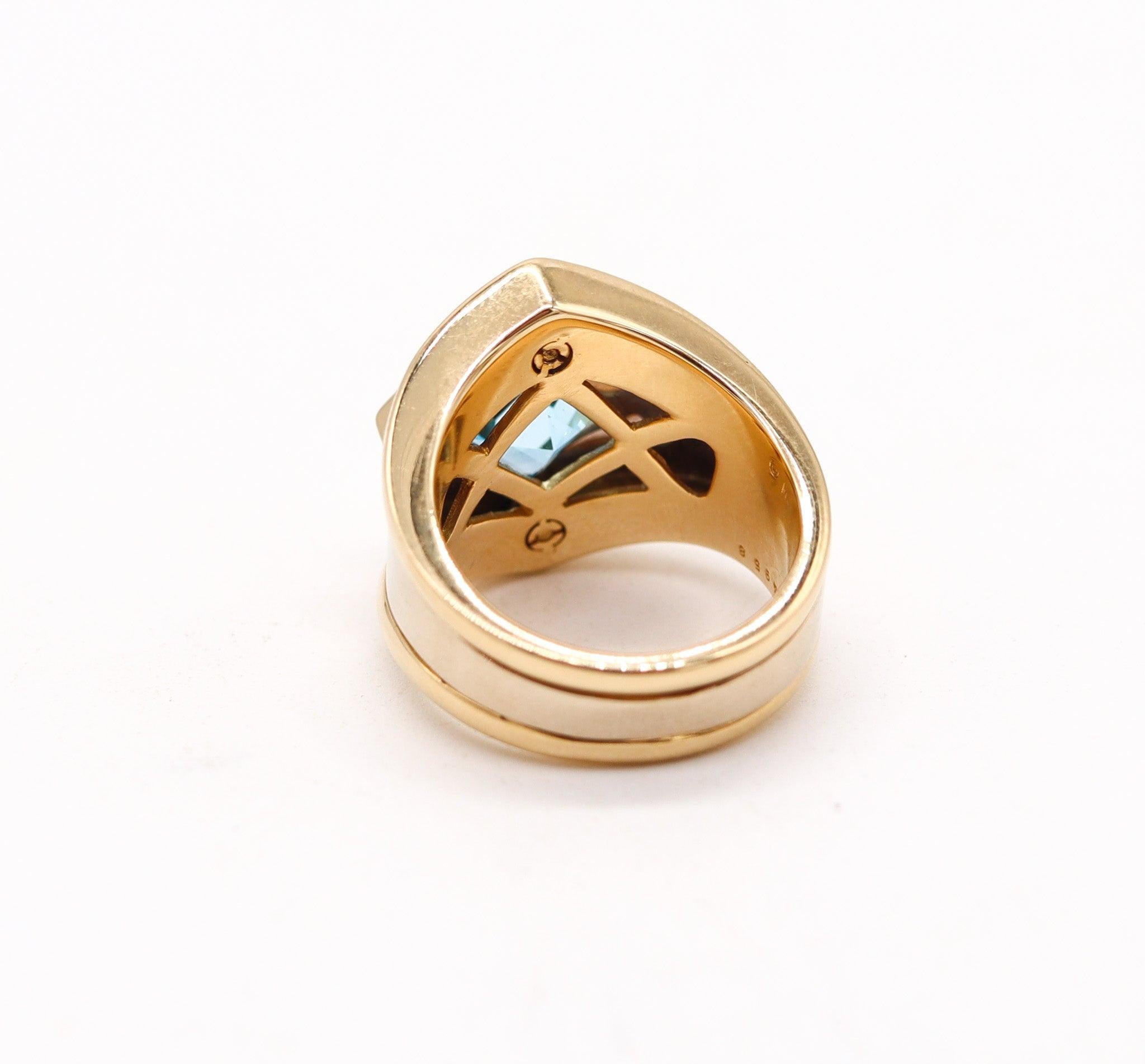 MARINA B. Modernist Alfa-Den Cocktail Ring in massivem 18Kt Gold mit blauem Topas im Angebot 1