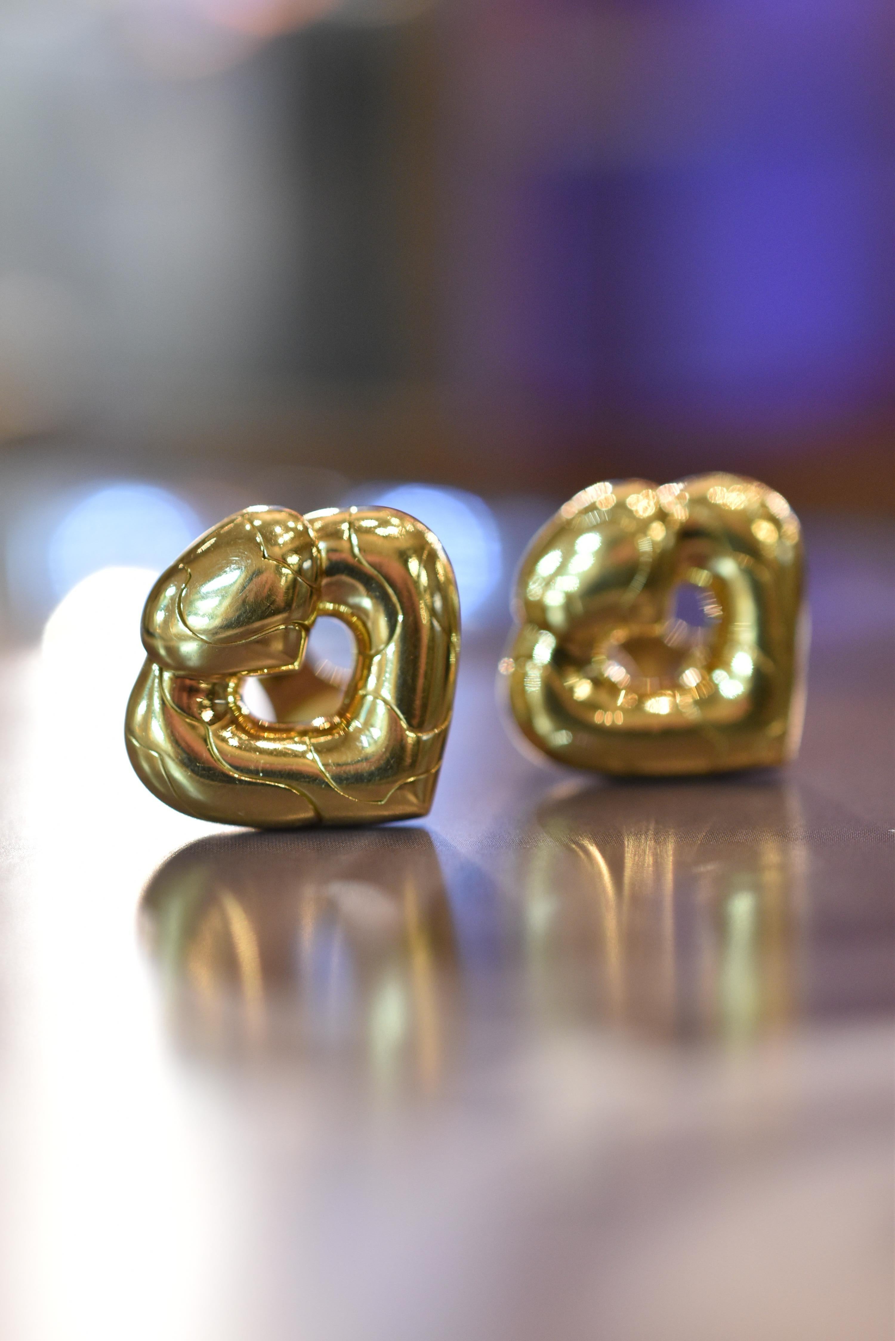 Marina B 'Pardy' Earclips, circa 1980 In Excellent Condition For Sale In New York, NY