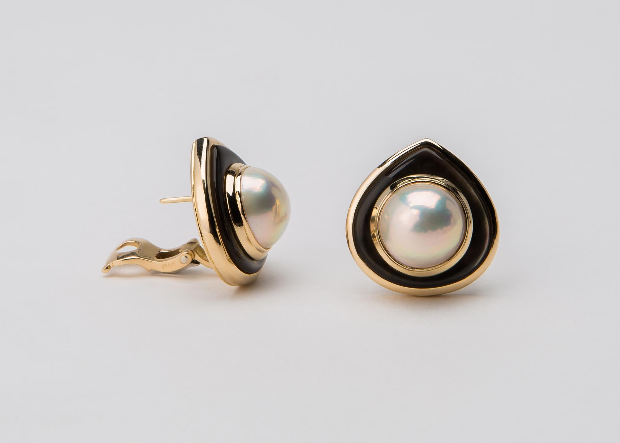 Contemporary Marina B Pearl Mother-of-Pearl Gold Earrings