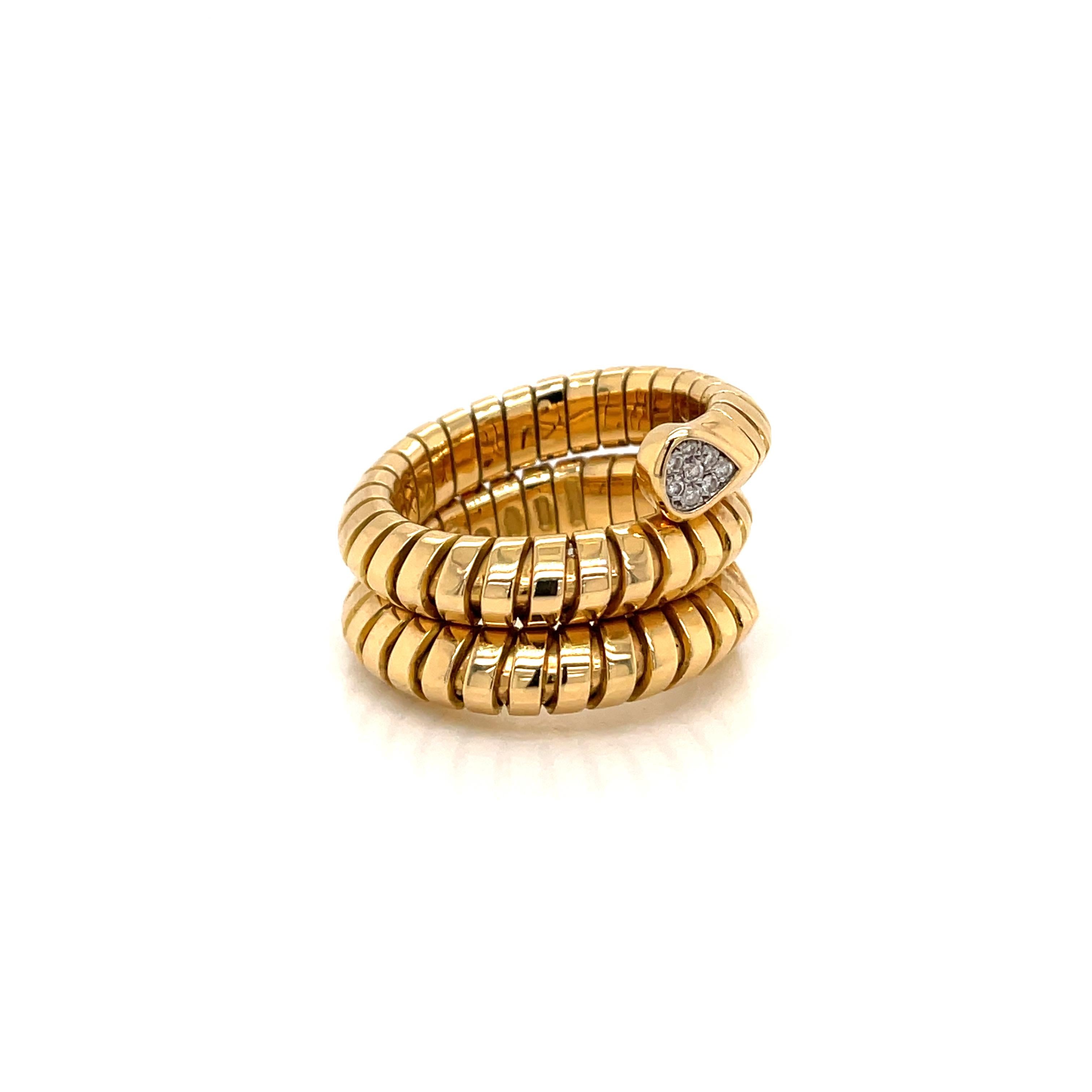 Marina B Trisola Pavé Diamond Gold Ring 3