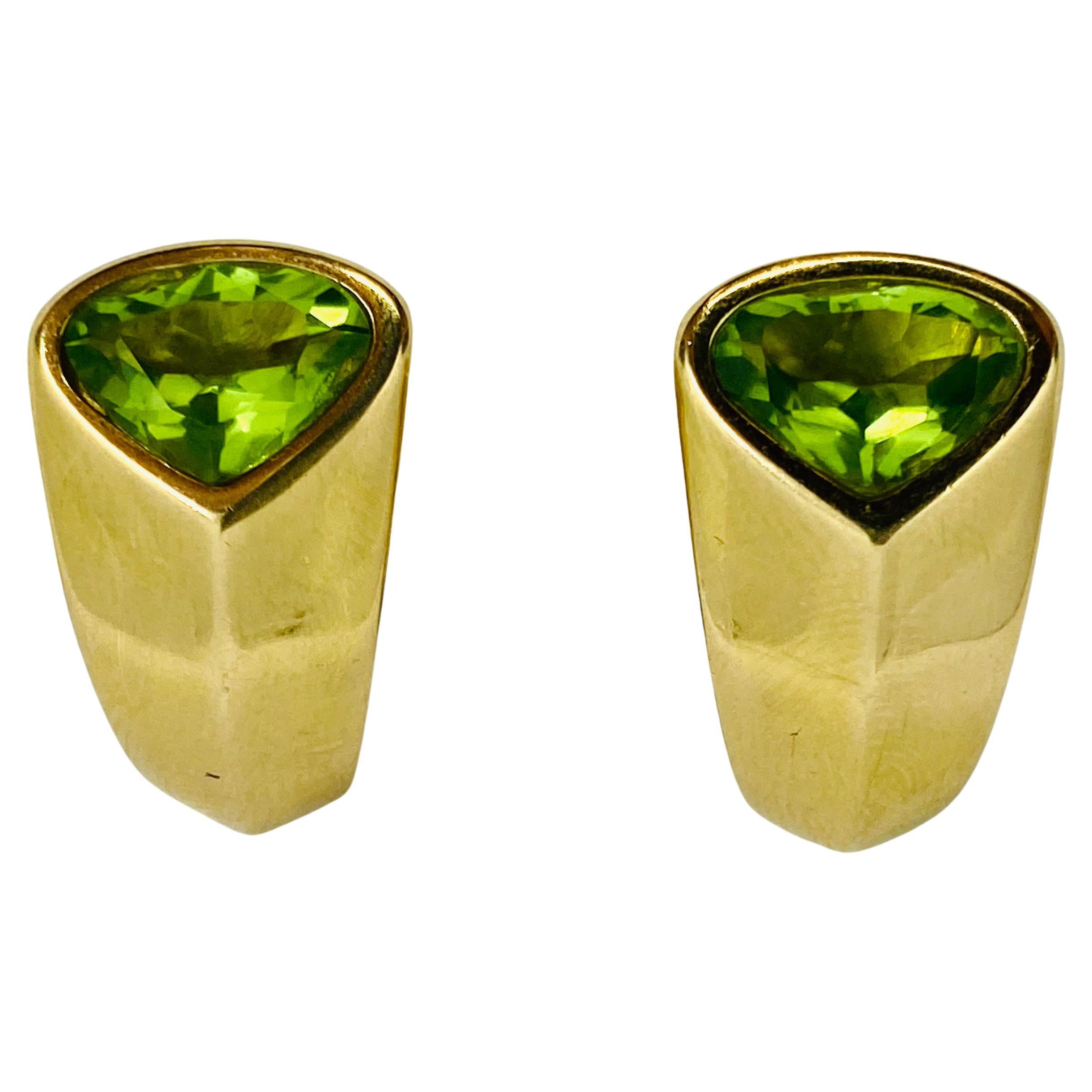 Marina B Boucles d'oreilles vintage en or 18 carats avec péridot vert en vente