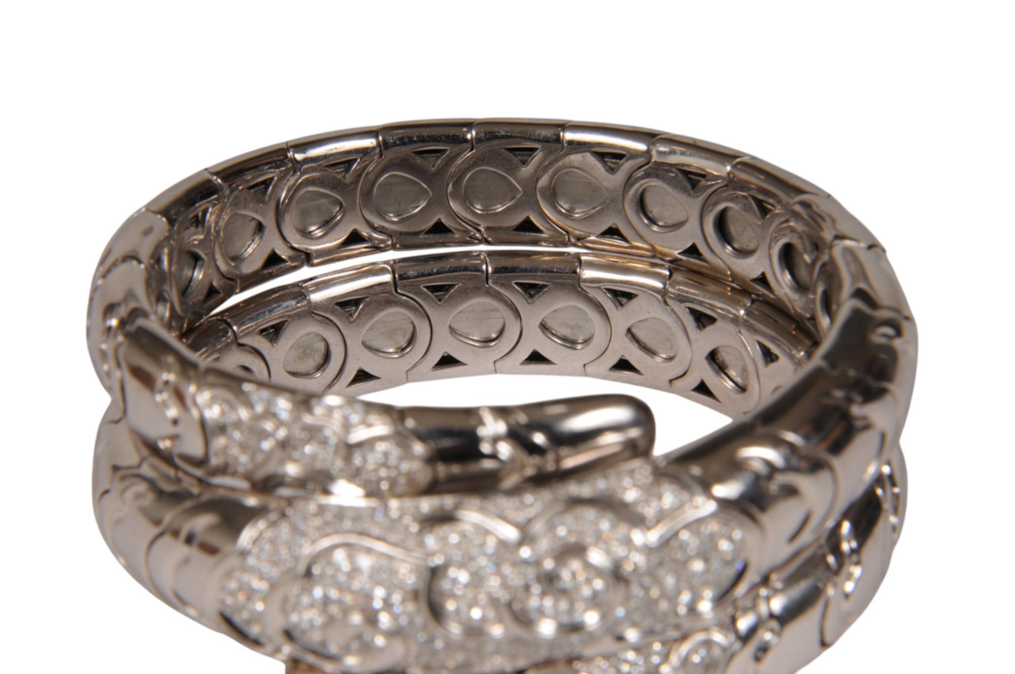 I. A B. Bracelet Onda Coil en or blanc et diamants 3.10Ct Wrist Cuff Spiral en vente 10