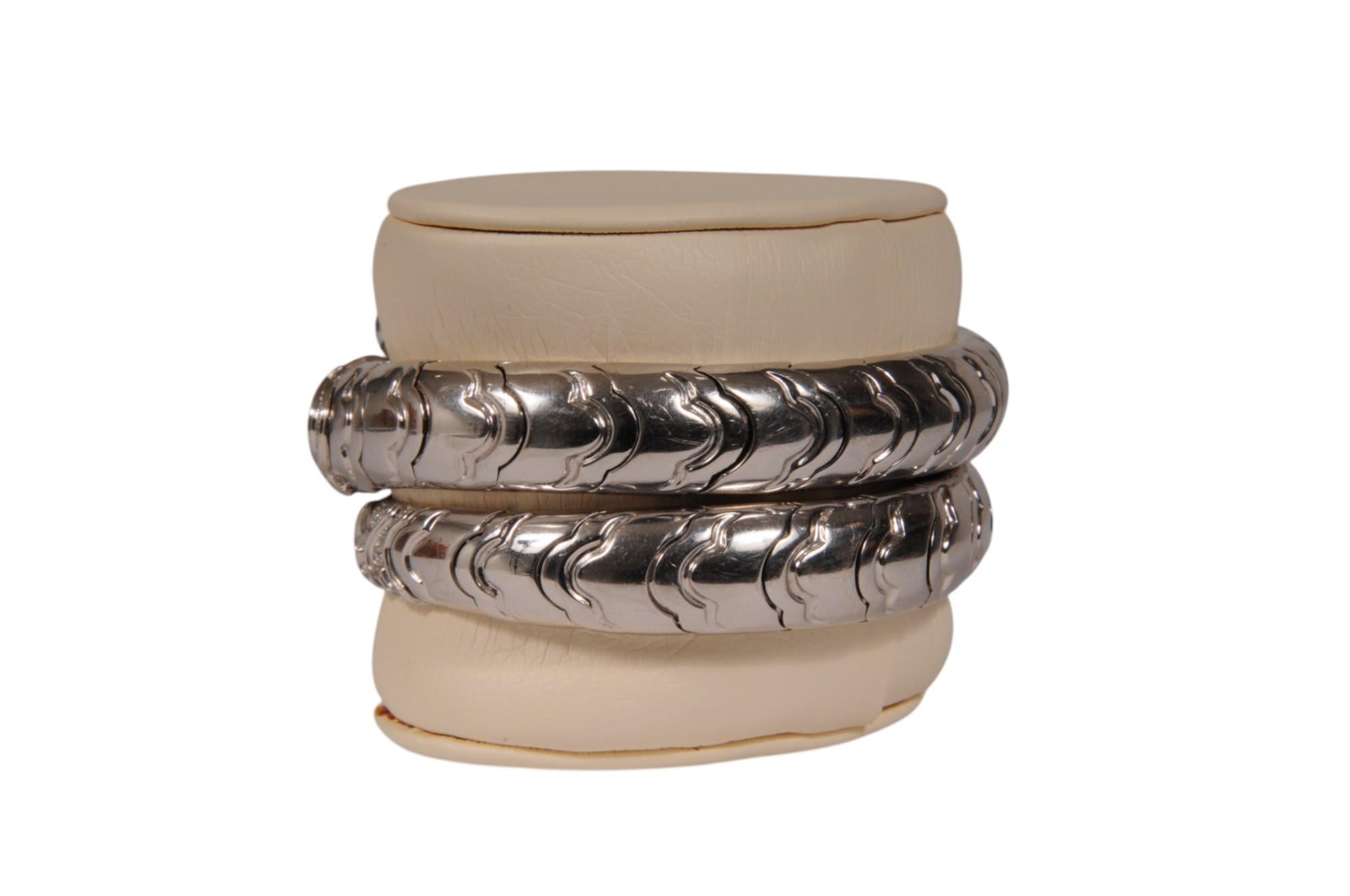 I. A B. Bracelet Onda Coil en or blanc et diamants 3.10Ct Wrist Cuff Spiral Pour femmes en vente