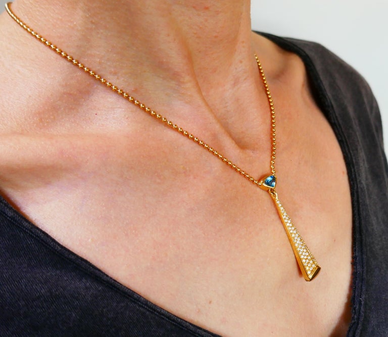 Marina B Yellow Gold Pendant Necklace with Blue Topaz and Diamond, 1980s In Excellent Condition For Sale In Beverly Hills, CA