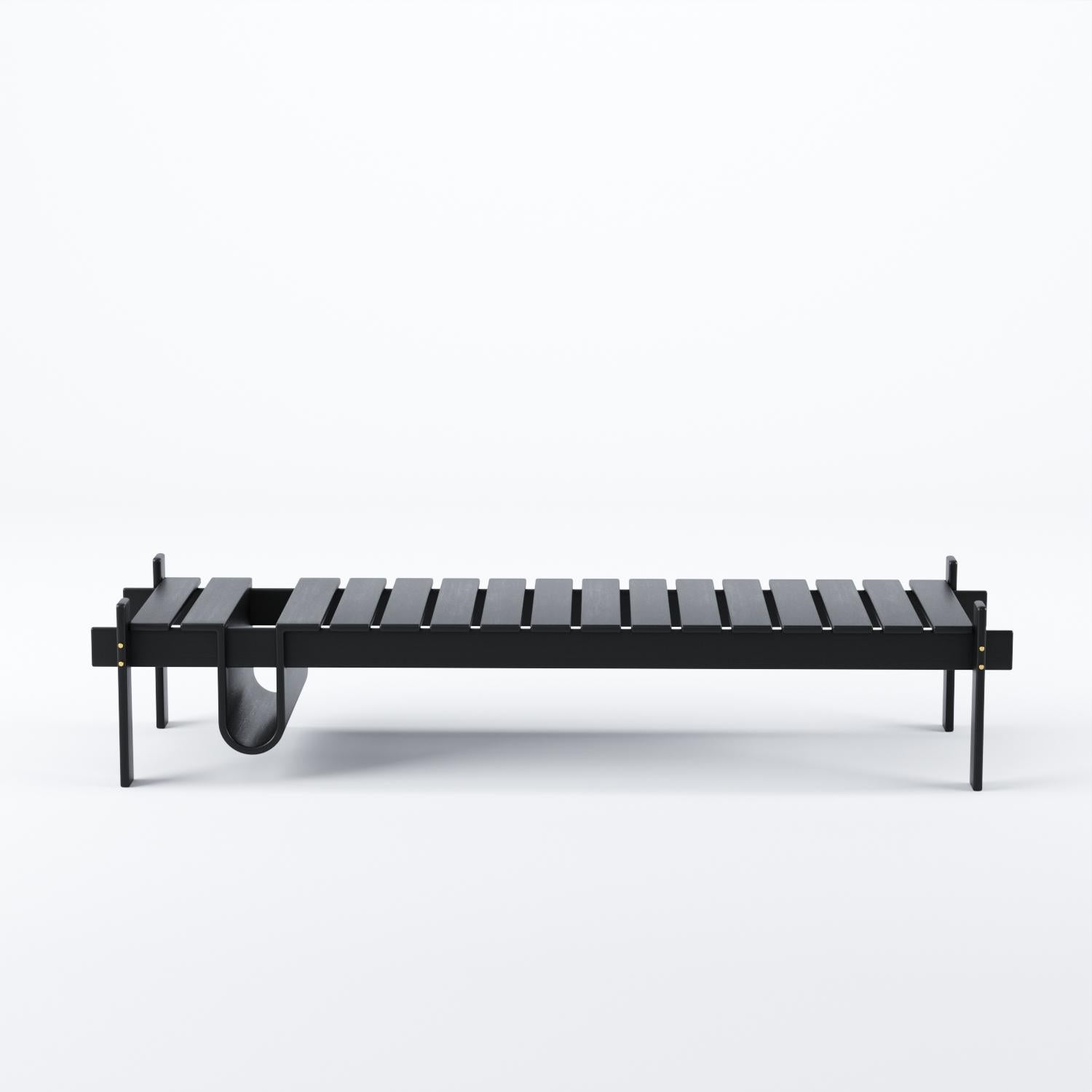 Brésilien Banc Marina par Bruno de Carvalho - Forme unifiée en Wood Wood avec détails en laiton en vente