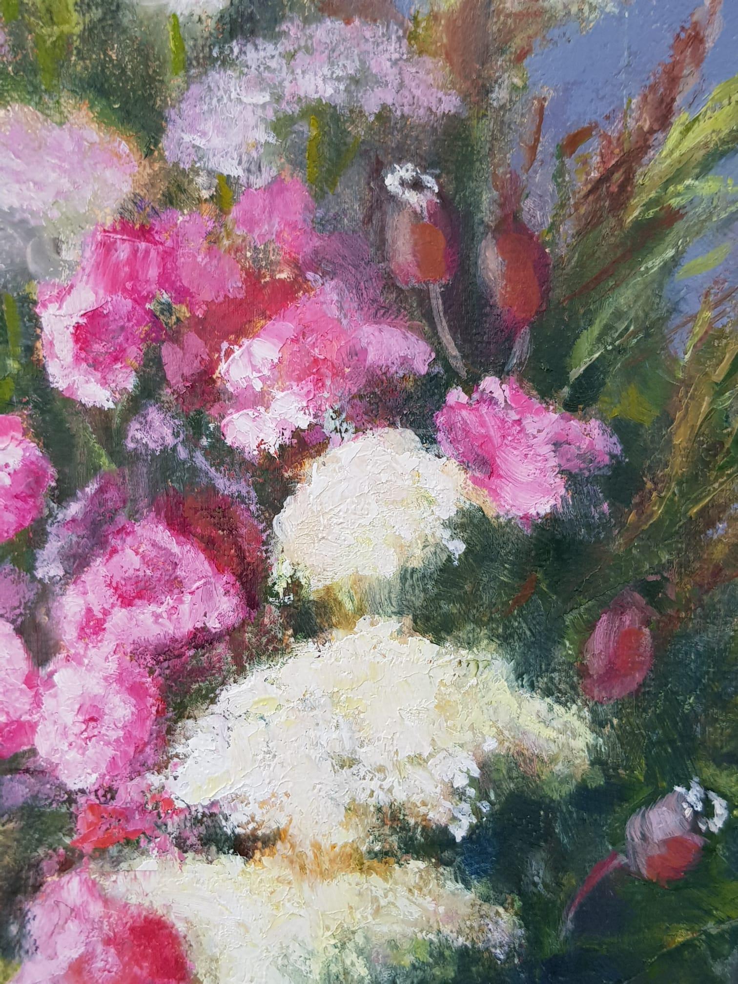 Bouquet di fiori selvatici primaverili - Still-Life Painting Grigio di Marina Hein