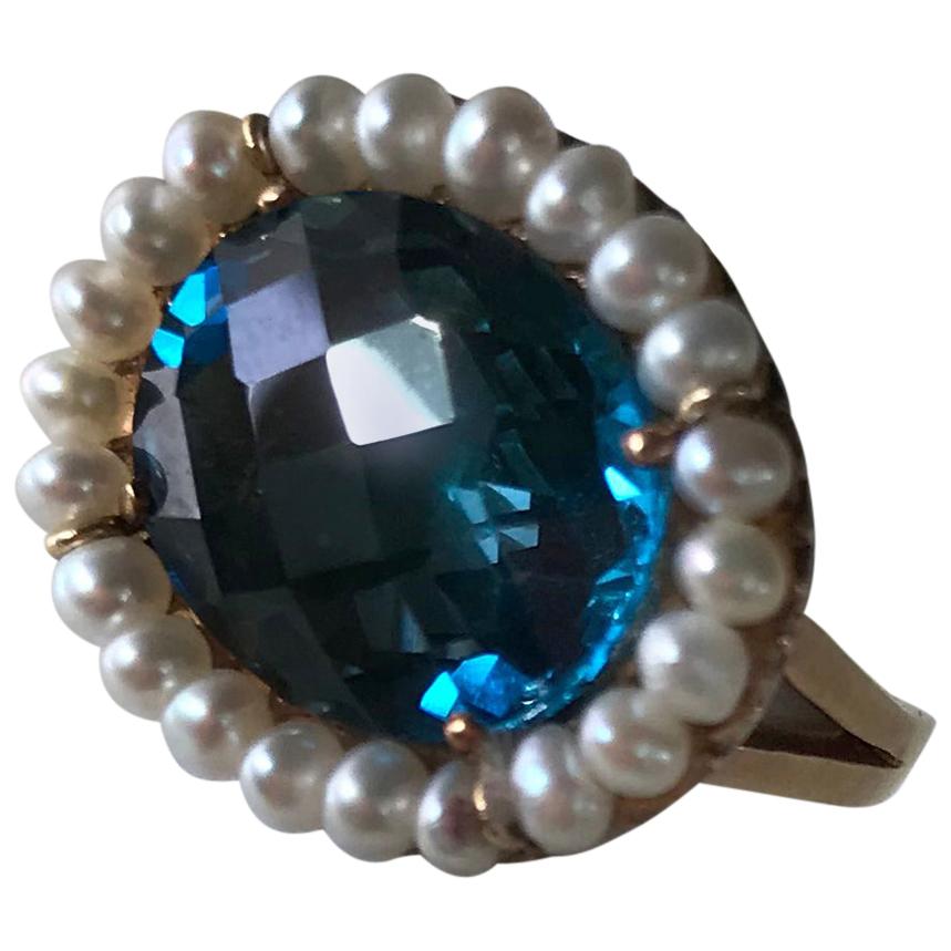 Marina J. 18 Karat Yellow Gold with London Blue Topaz Stone and Pearls Ring
