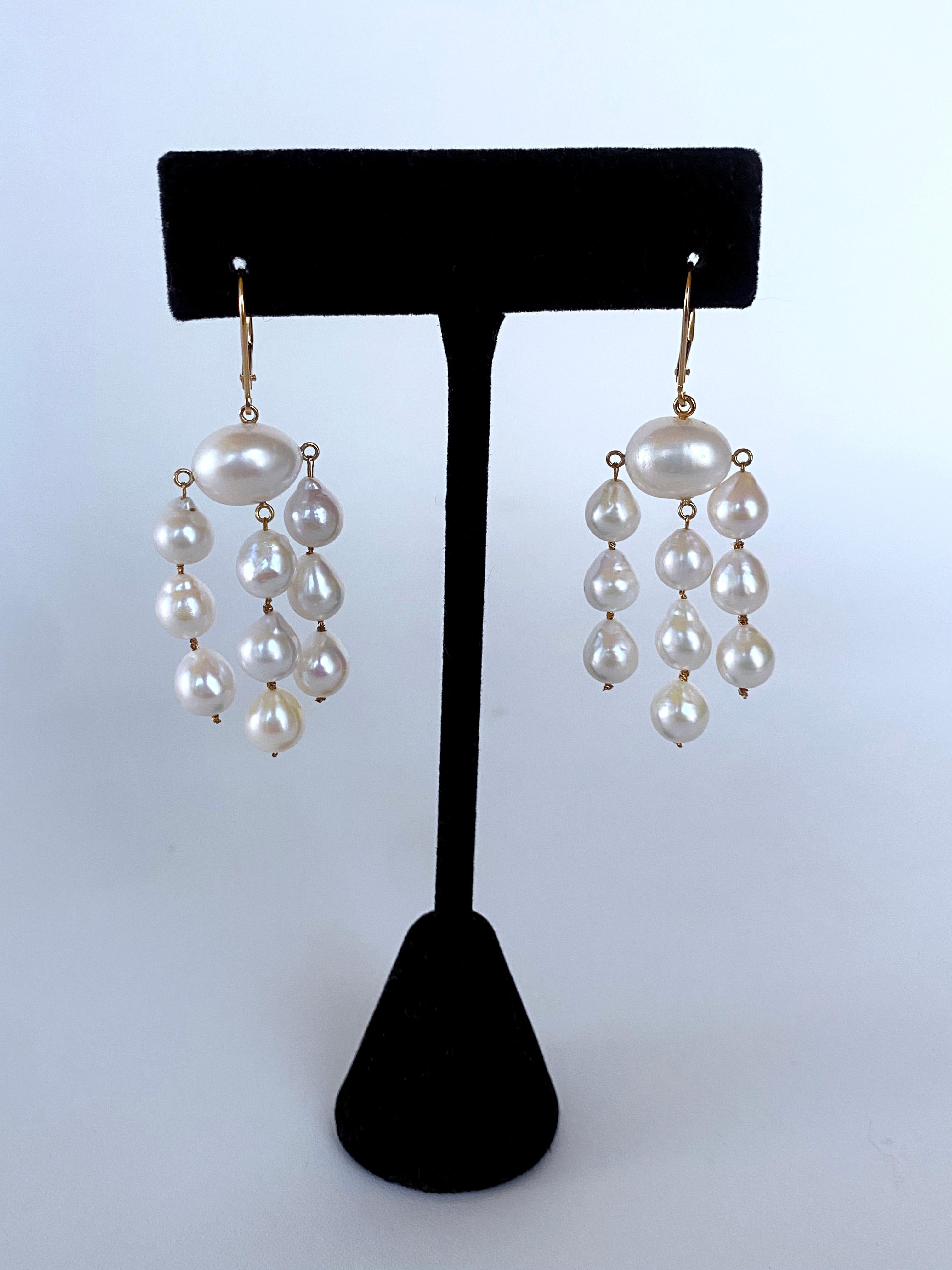 Marina J. Boucles d'oreilles chandelier en or jaune 14 carats massif et perles Neuf - En vente à Los Angeles, CA