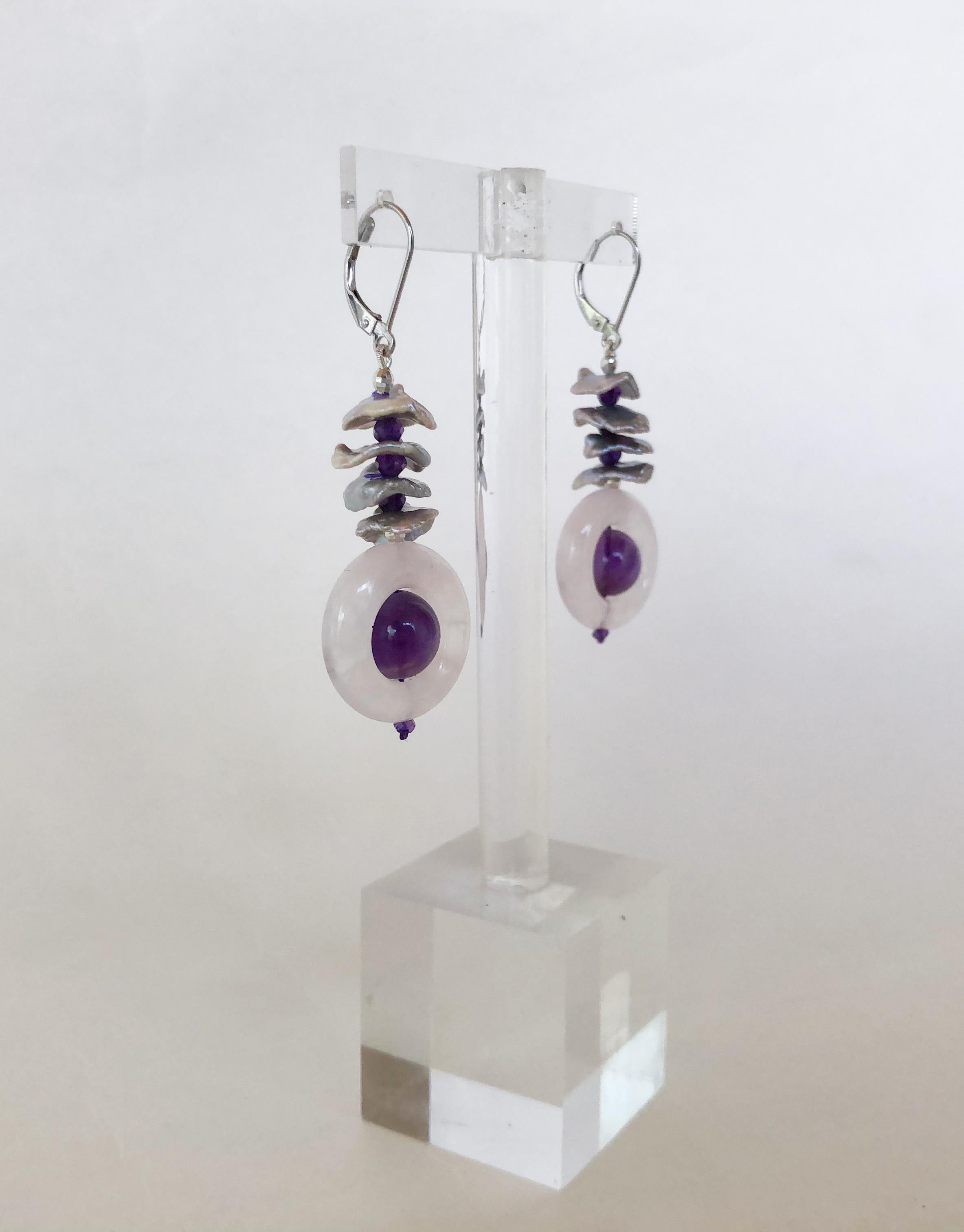 Artigiano Marina J. Orecchini con ametista, quarzo rosa e perla grigia in oro bianco 14 kt. in vendita