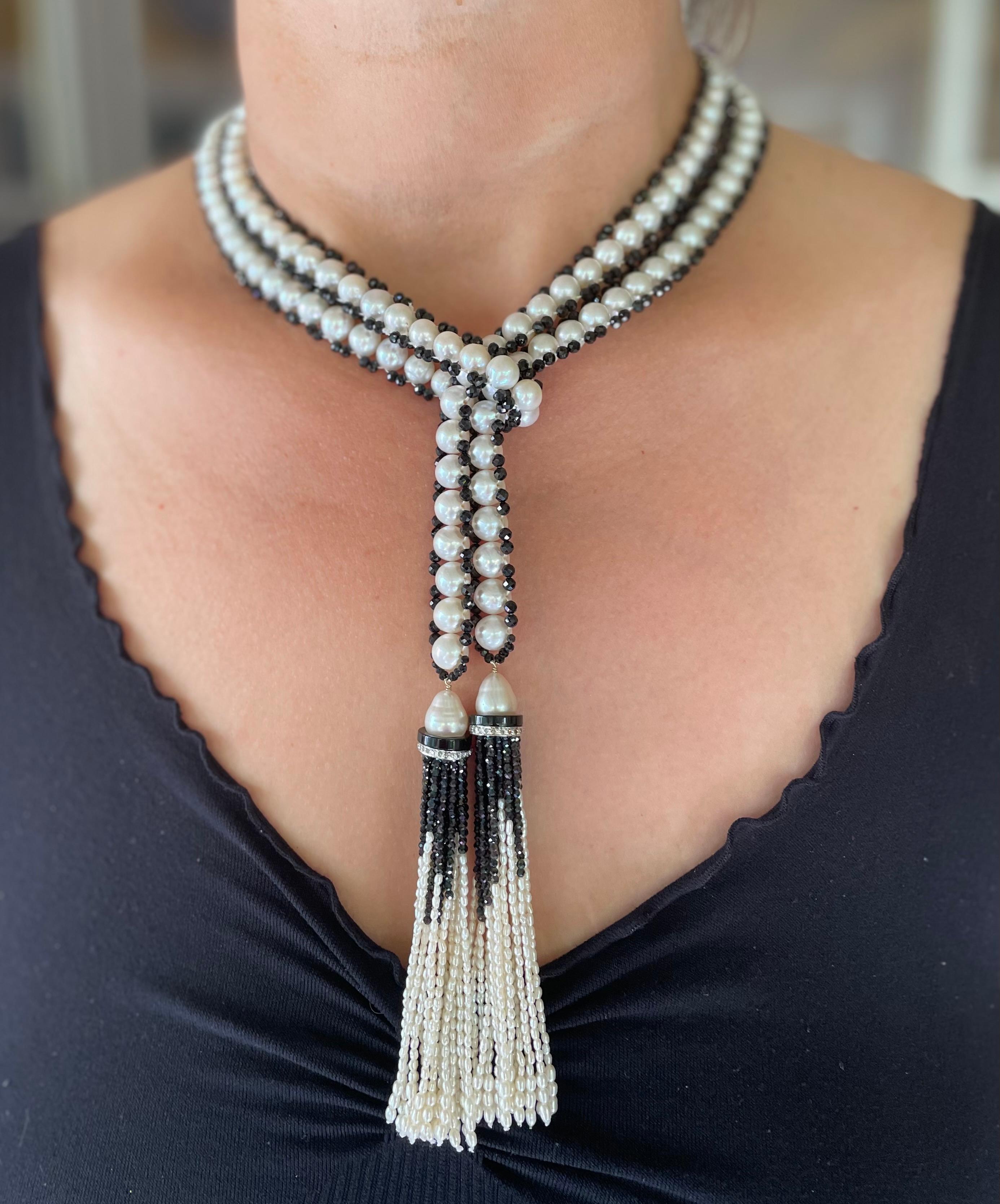 Perle Marina J. Sautoir d'inspiration art déco en perles et onyx noir avec glands gradués en vente