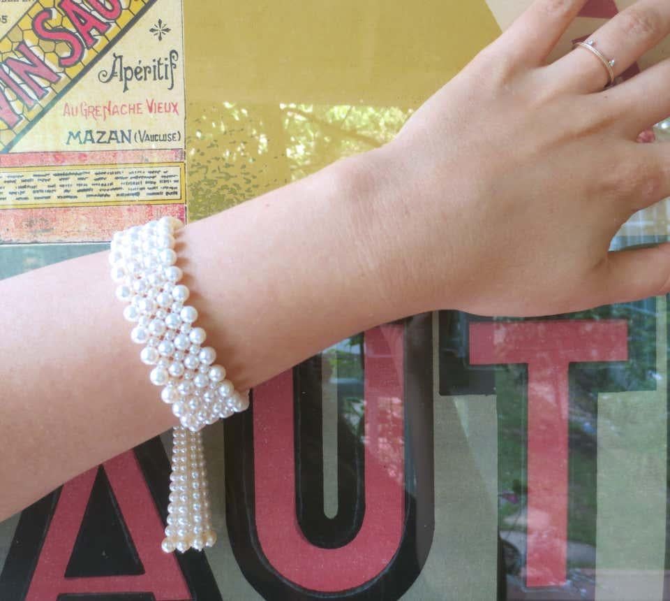 Marina J. Bracelet en perles tissées d'inspiration « Art déco » avec pompon en perles en vente 3