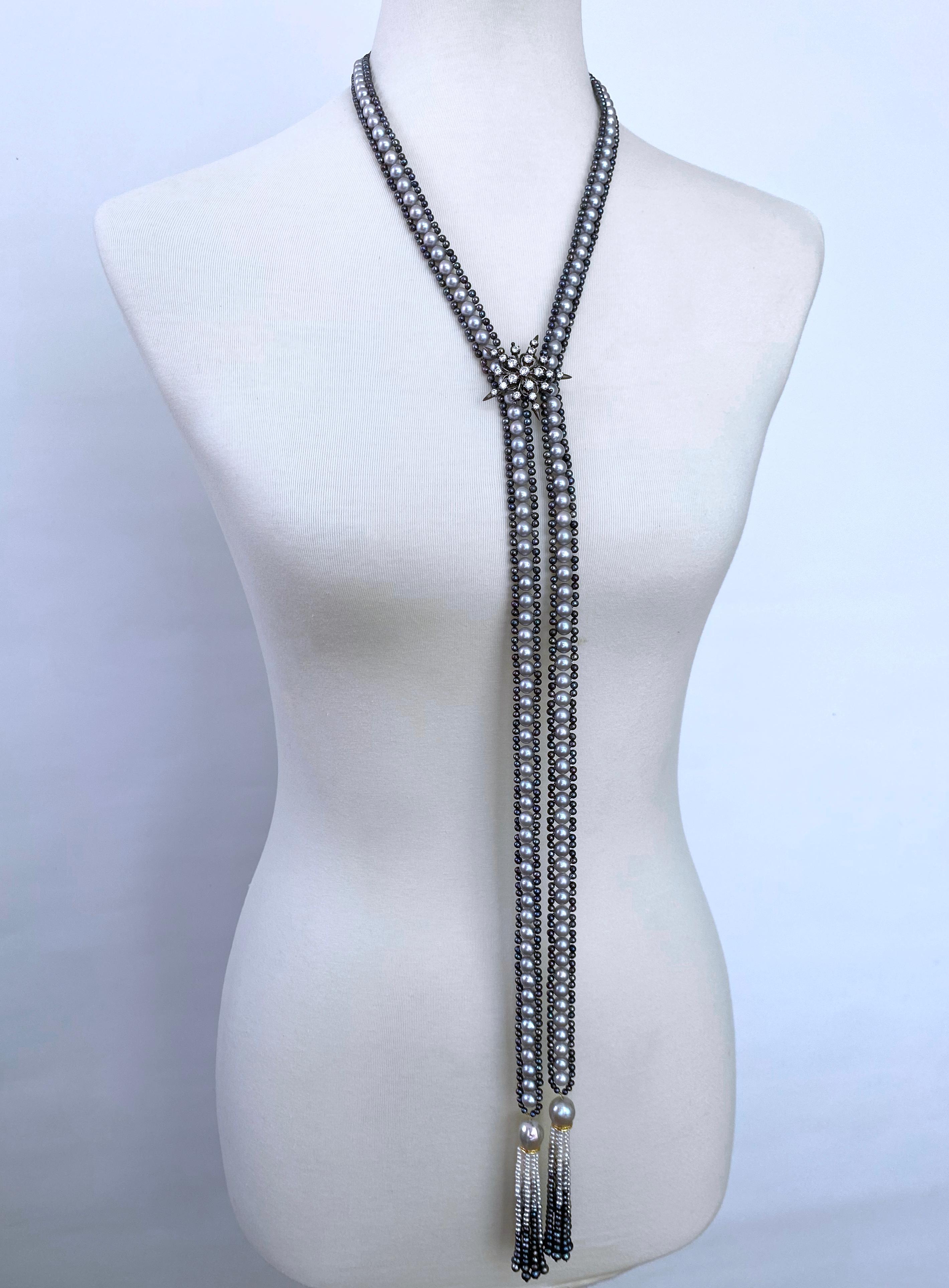 Marina J. Lariat di perle nere e grigie /Sautoir con diamanti e nappe di perle Ombre In condizioni Nuovo in vendita a Los Angeles, CA