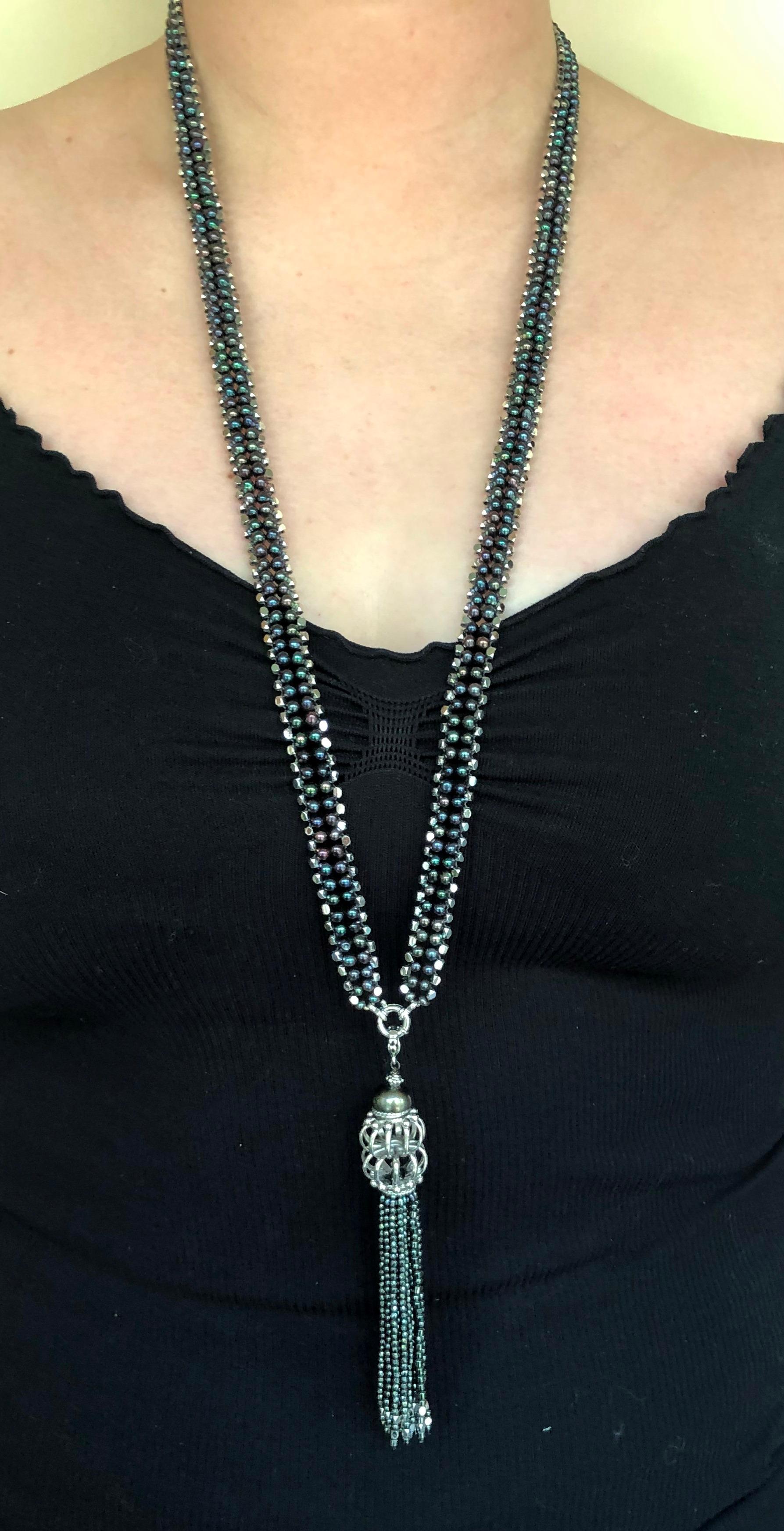 Sautoir Marina J en argent sterling, perles noires et rhodium avec pompon en hématite en vente 2