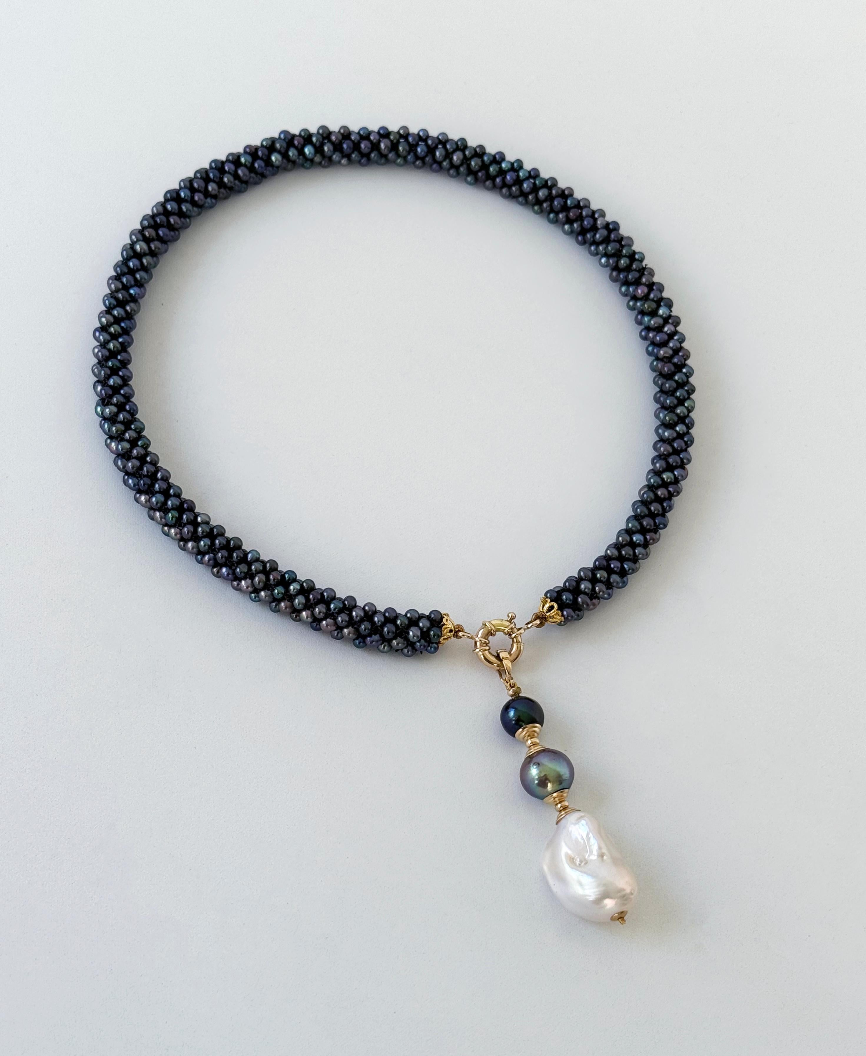 Marina J Collier carré en 14k avec perles noires et pampilles amovibles Ombre en vente 1