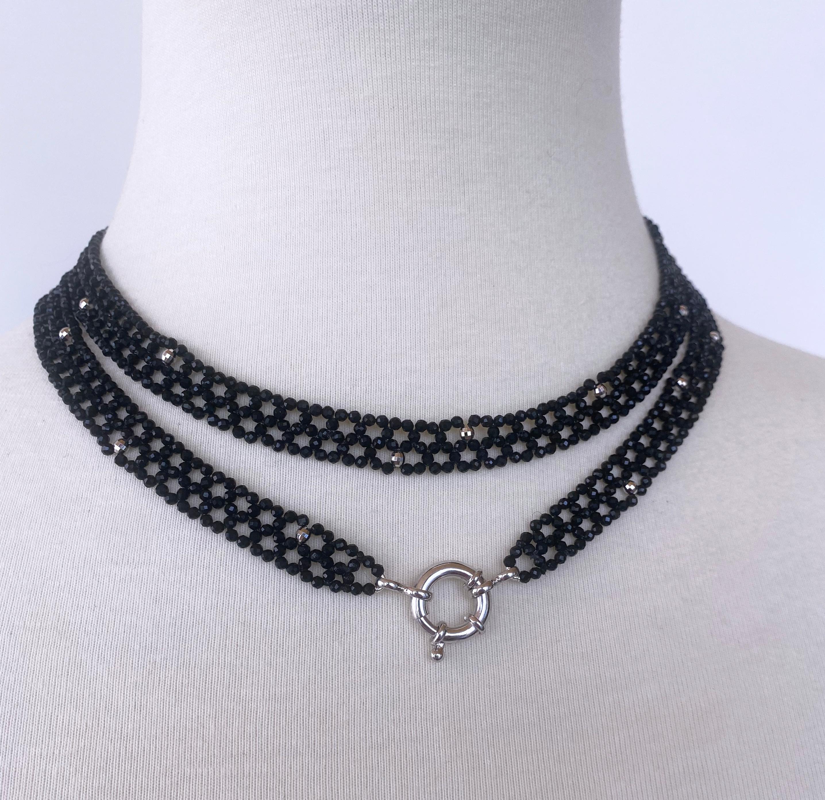 necklace black colour