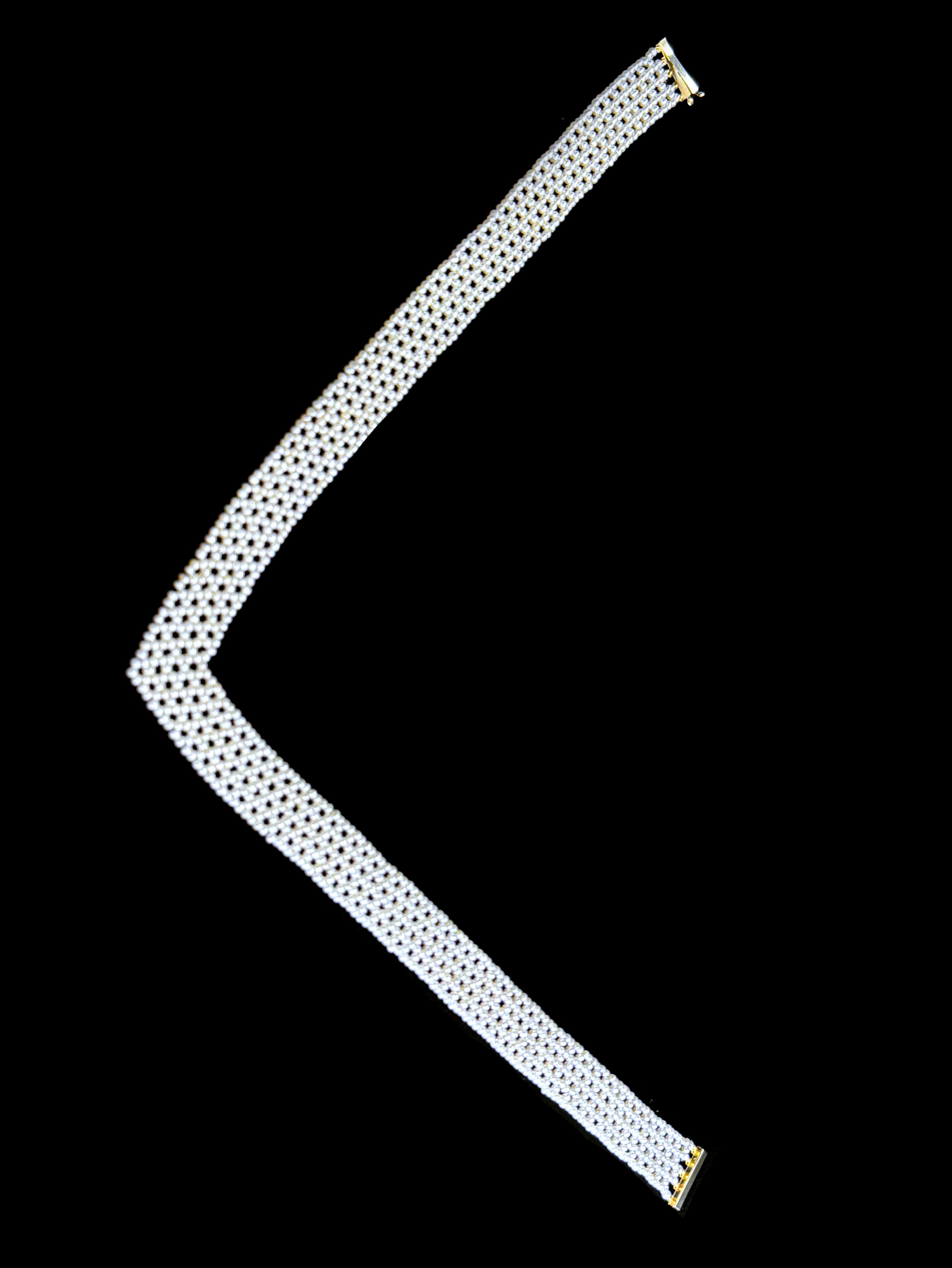 Bellissima collana da sposa di Marina J. 
Questa splendida collana è composta da vere perle bianche di coltura intricate e intrecciate in un disegno simile a un pizzo. Intrecciato a forma di 