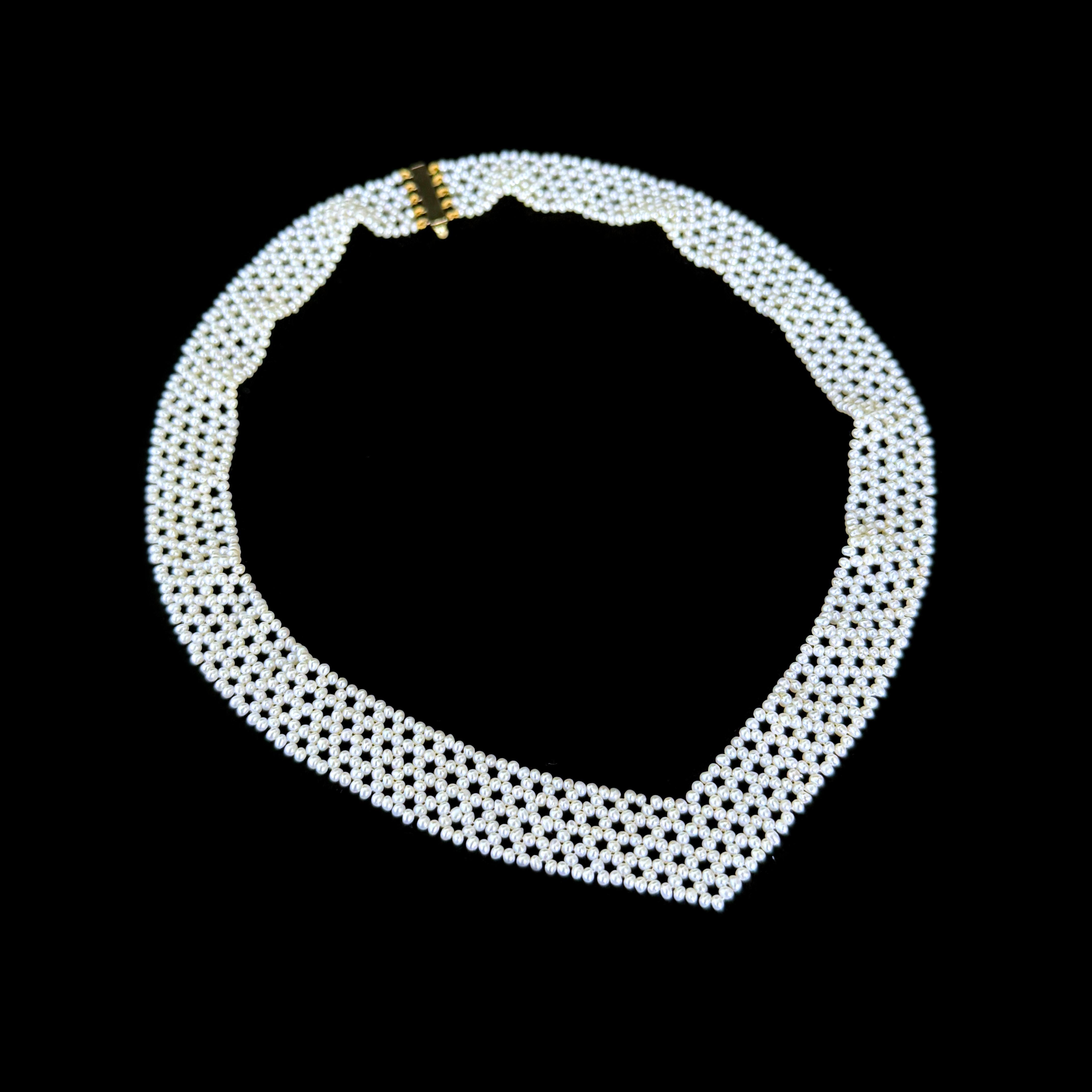 Perlina V. J. J. Bridal Collana con perle intrecciate a V con 14k