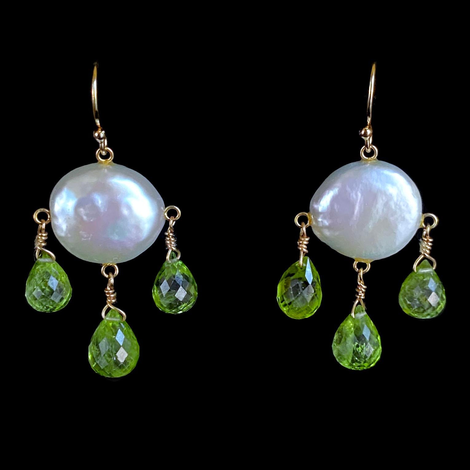 Marina J. Coin Pearl & Peridot Chandelier Earrings with 14k Yellow Gold In New Condition For Sale In Los Angeles, CA