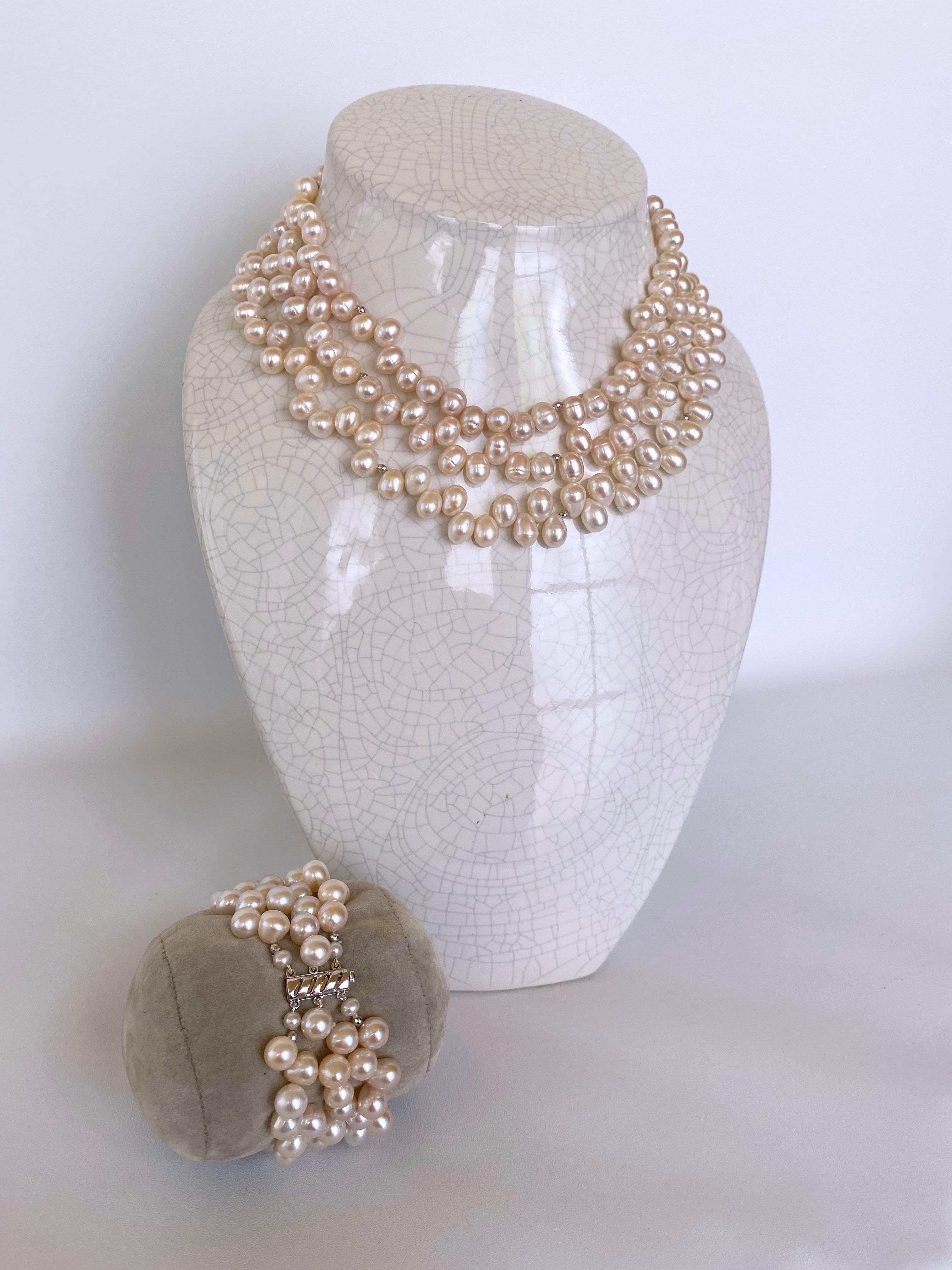 Marina J., umwandelbare drei in eins Perlenkette und -armband (Kunsthandwerker*in) im Angebot