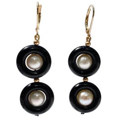 Marina J. Boucles d'oreilles à double levier en onyx et perles en or jaune 14 carats