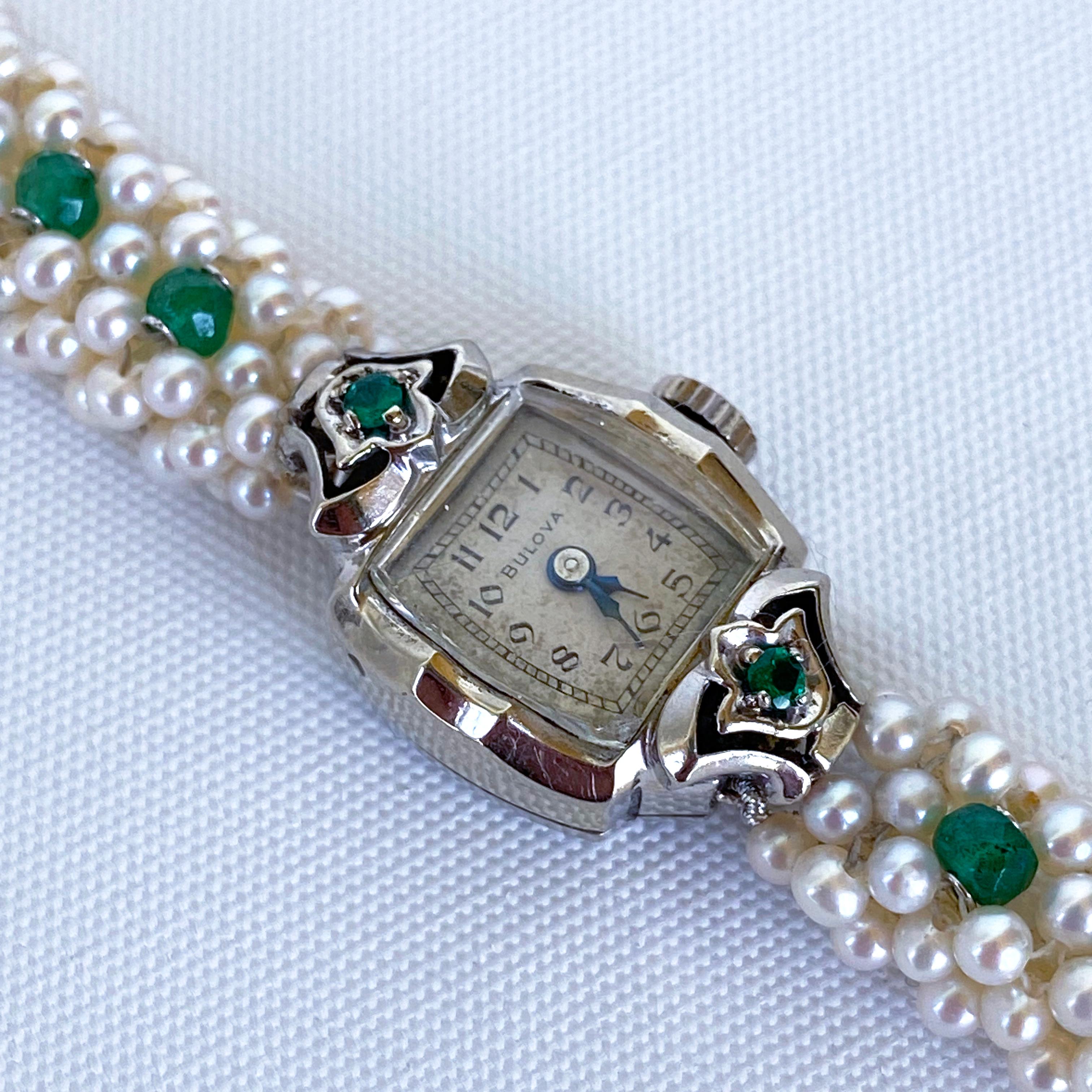 Marina J. Montre vintage incrustée d'émeraudes avec perles et or blanc 14 carats en vente 1