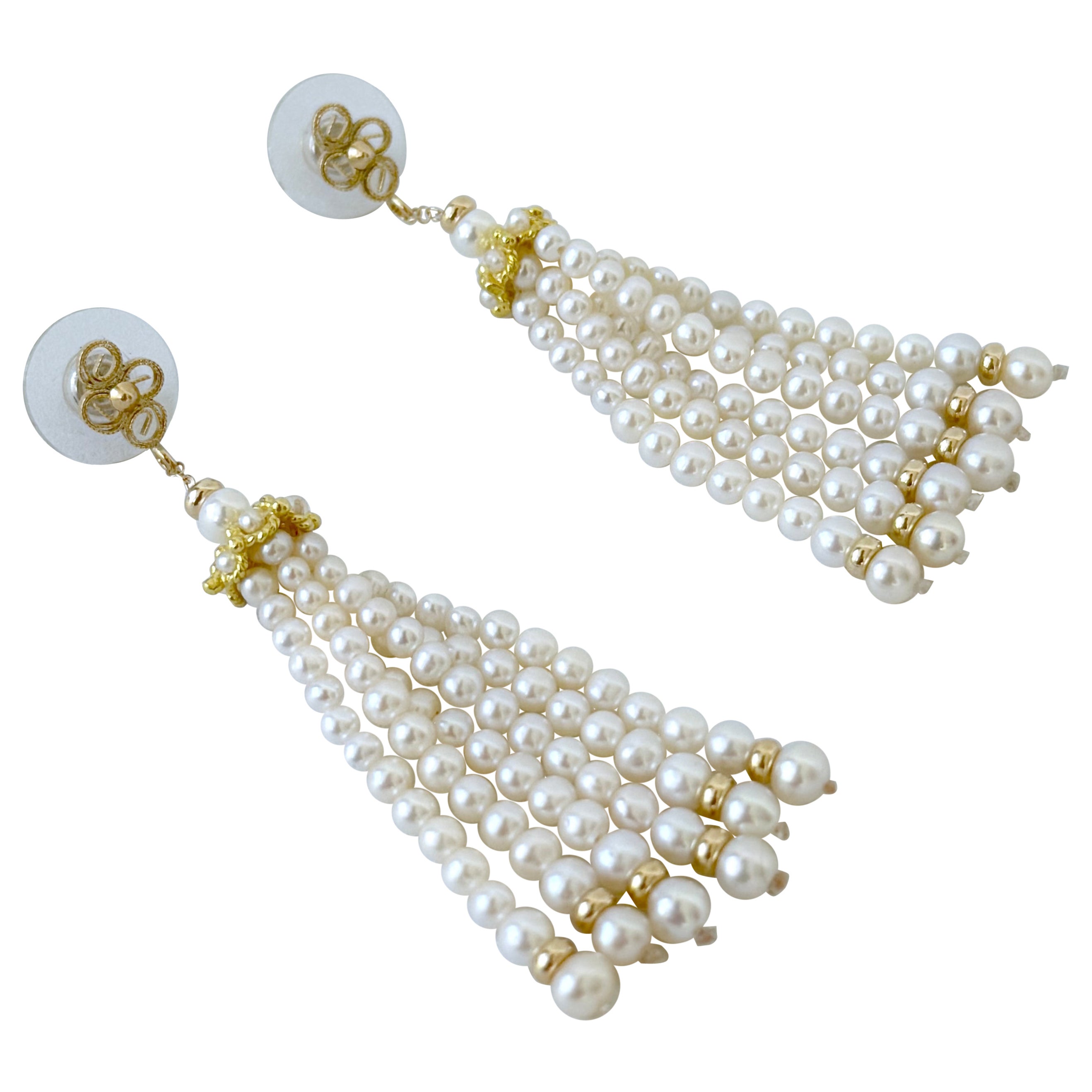 Marina J. Orecchini di perle tempestate e graduati con nappe in oro giallo 14k in vendita