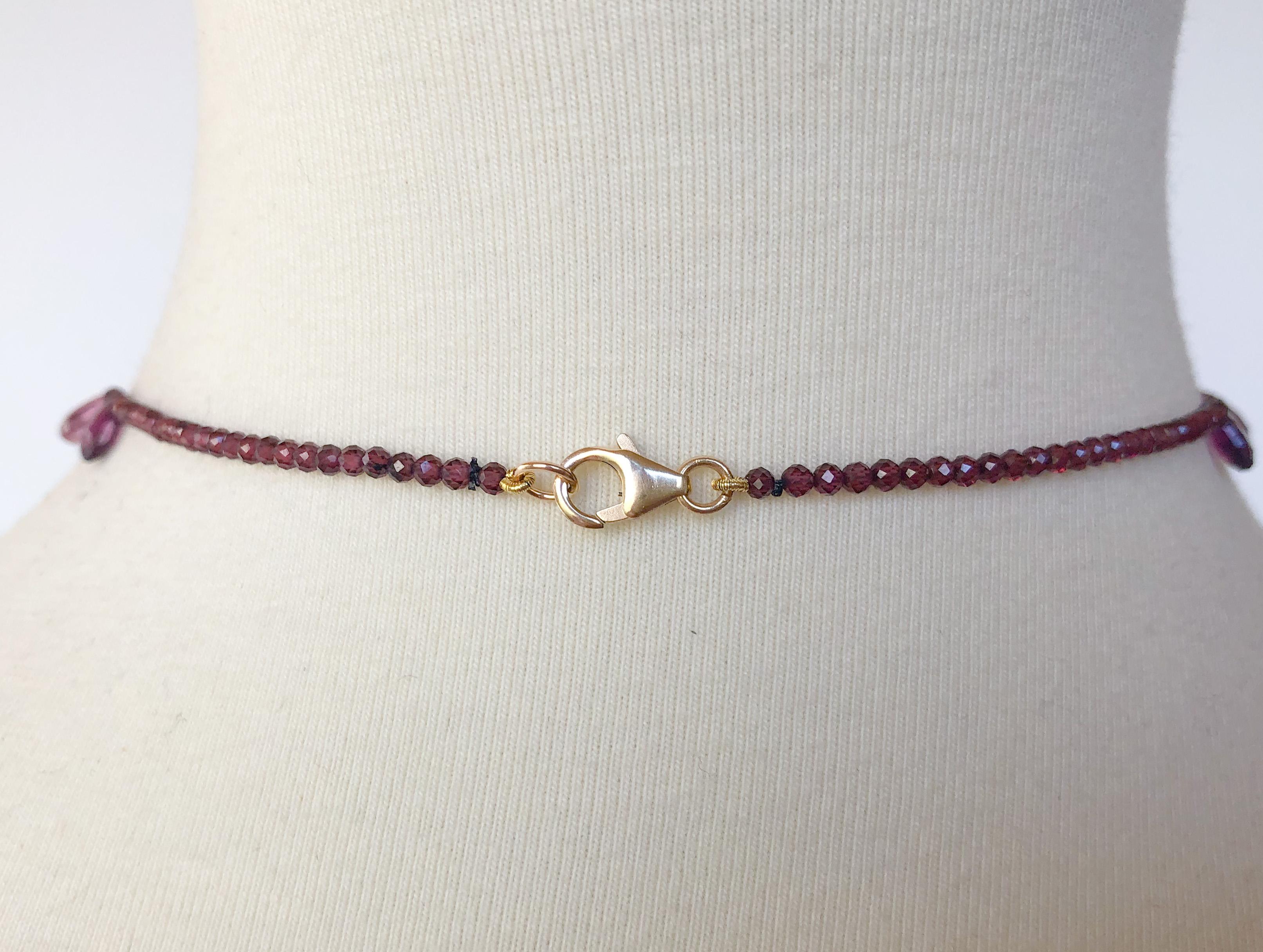 Marina J. Granat und mehrfarbiger rosa Turmalin Halskette mit Silberverschluss (Perle) im Angebot