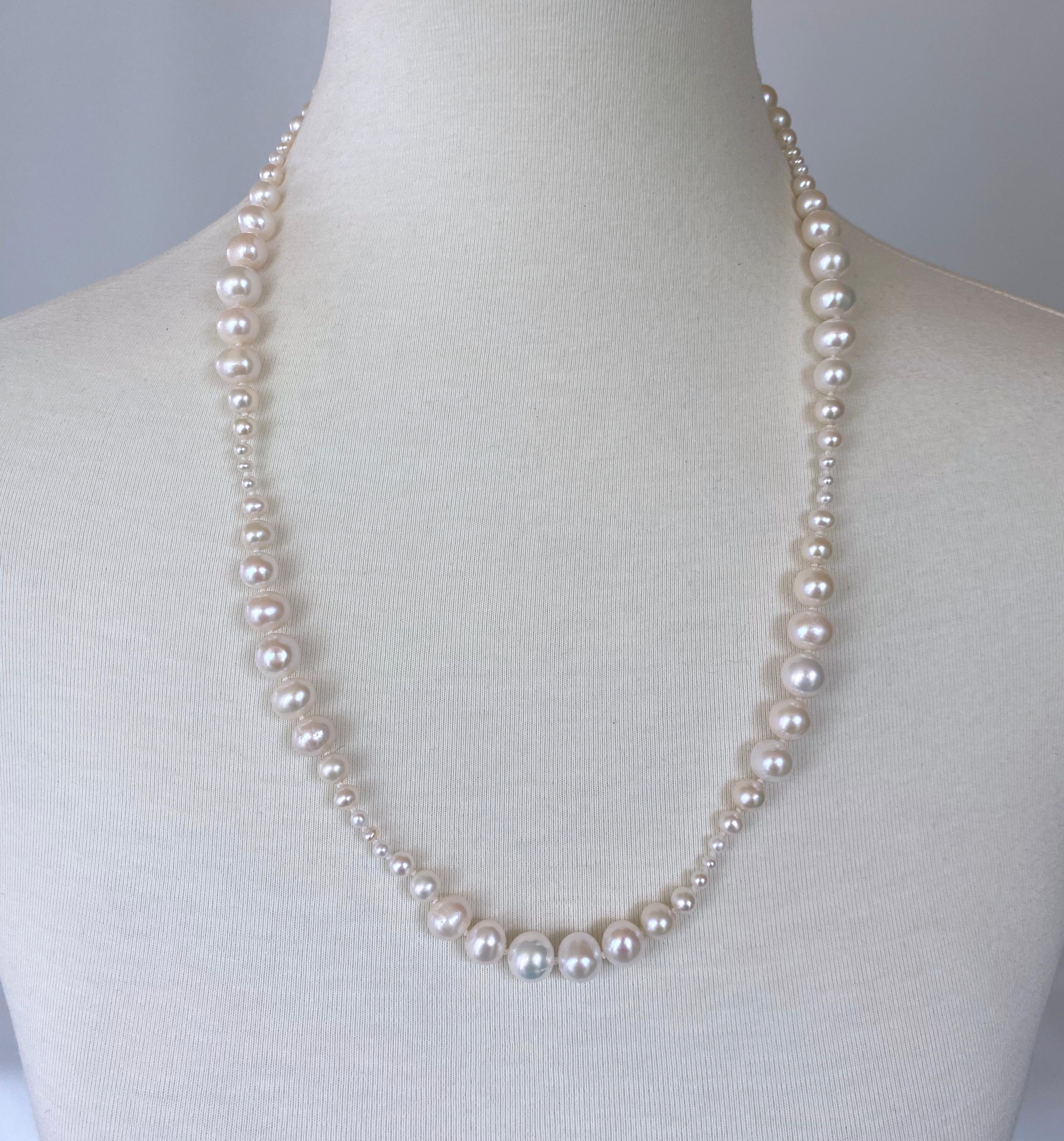 Marina J., abgestufte Perlenkette mit Verschluss aus 14 Karat Gelbgold (Kunsthandwerker*in) im Angebot