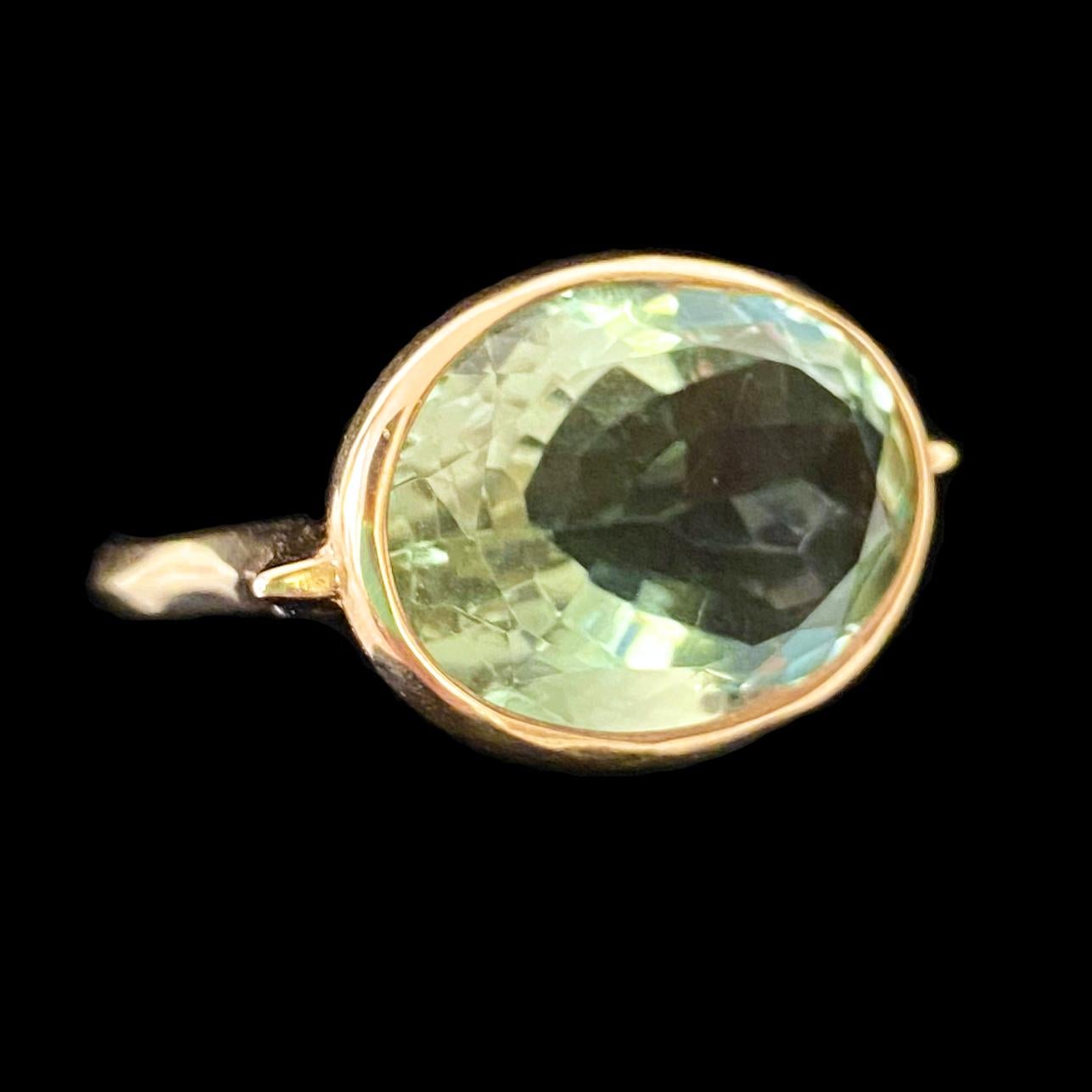 Marina J. Green Amethyst & Solid 14k Yellow Gold Ring For Sale 1