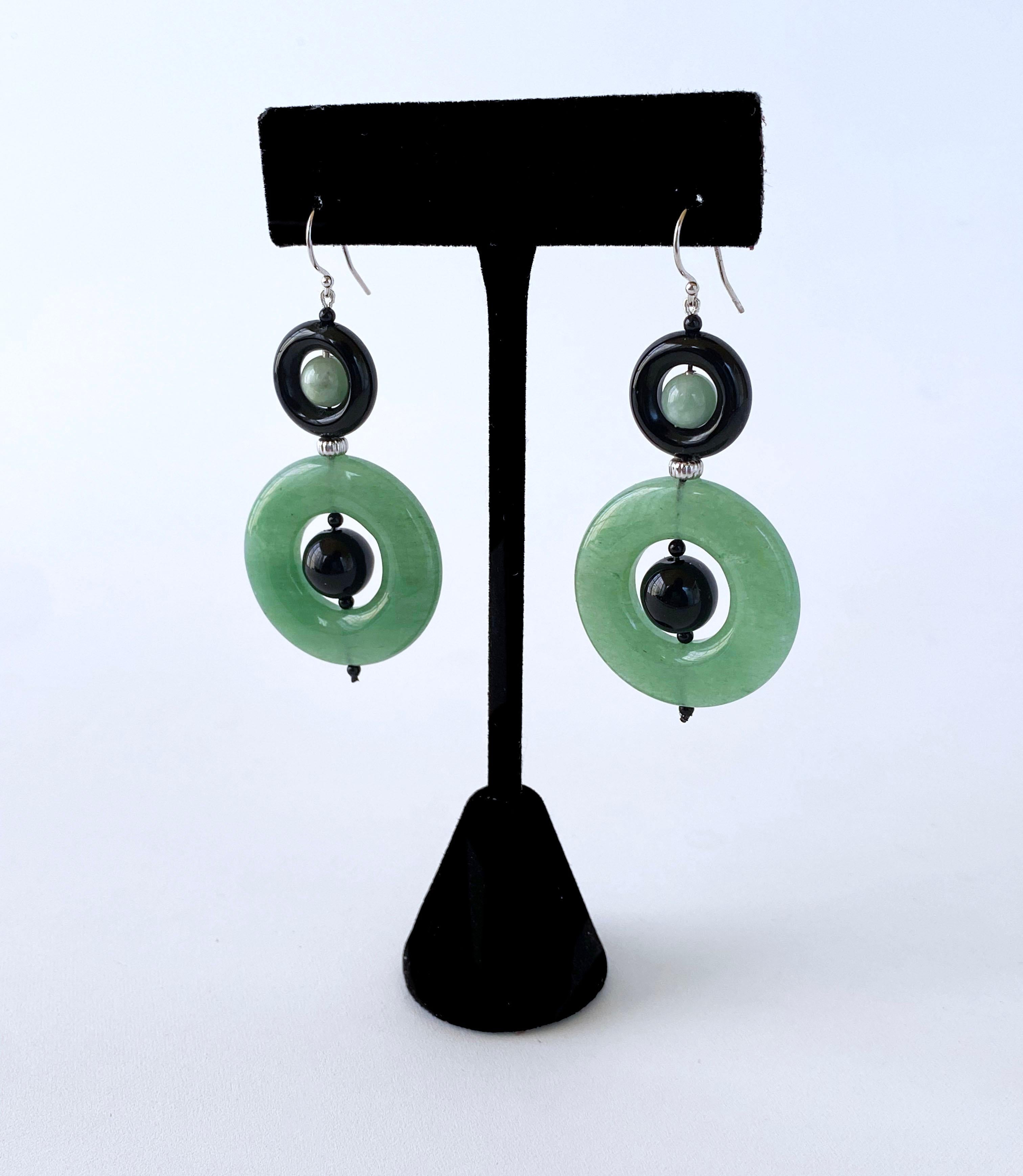 Bead Marina J. Green Jade & Black Onyx Dangle Earrings with solid 14k White Gold Hook For Sale