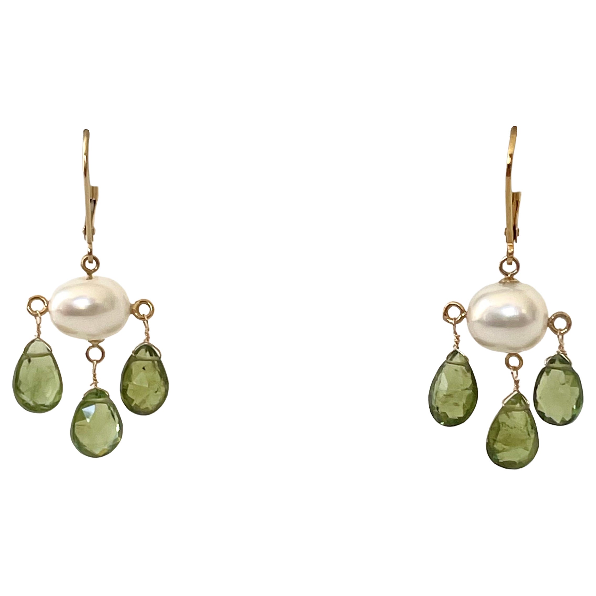 Orecchini a tre pendenti Marina J. con tormalina verde e perle, in oro giallo 14k in vendita