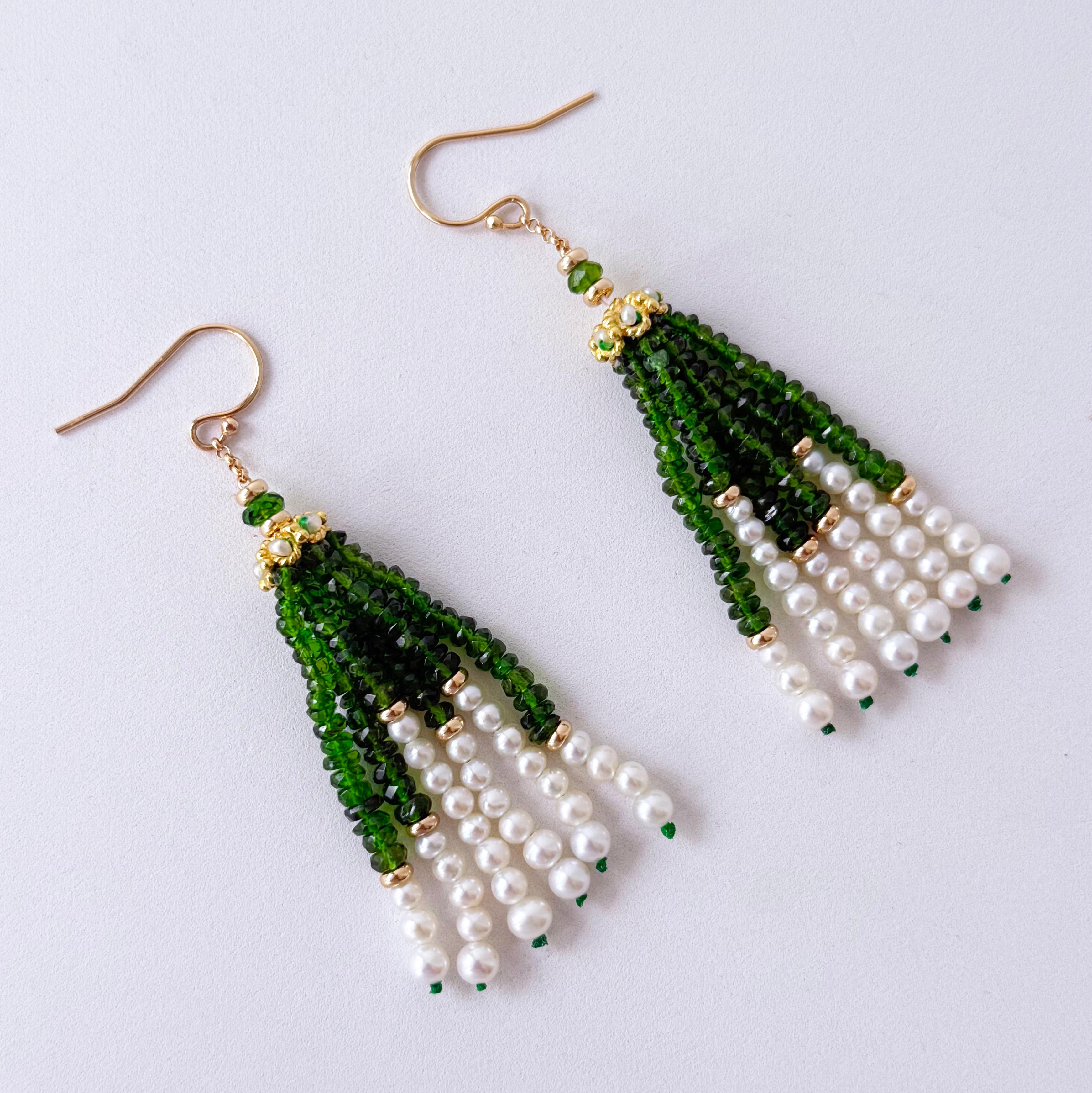 Donna Marina J. Greene & Greene, Perle e Orecchini con nappe in oro giallo massiccio 14k in vendita