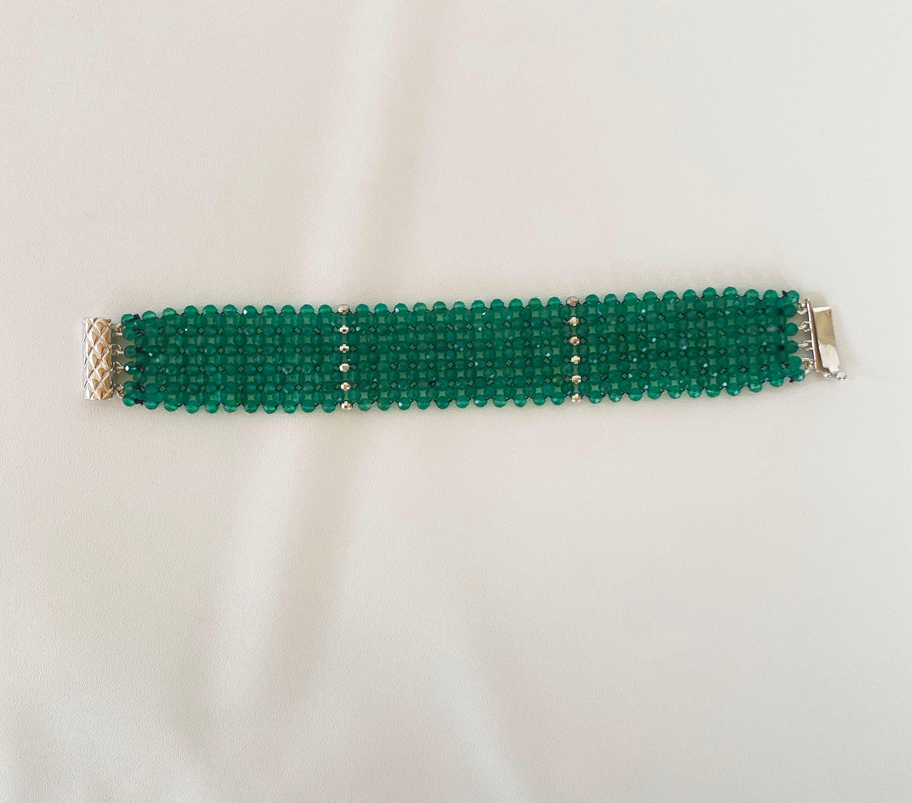 Marina J. Bracelet de perles d'onyx vert tissées à la main et plaqué rhodium  Fermoir en argent Pour femmes en vente
