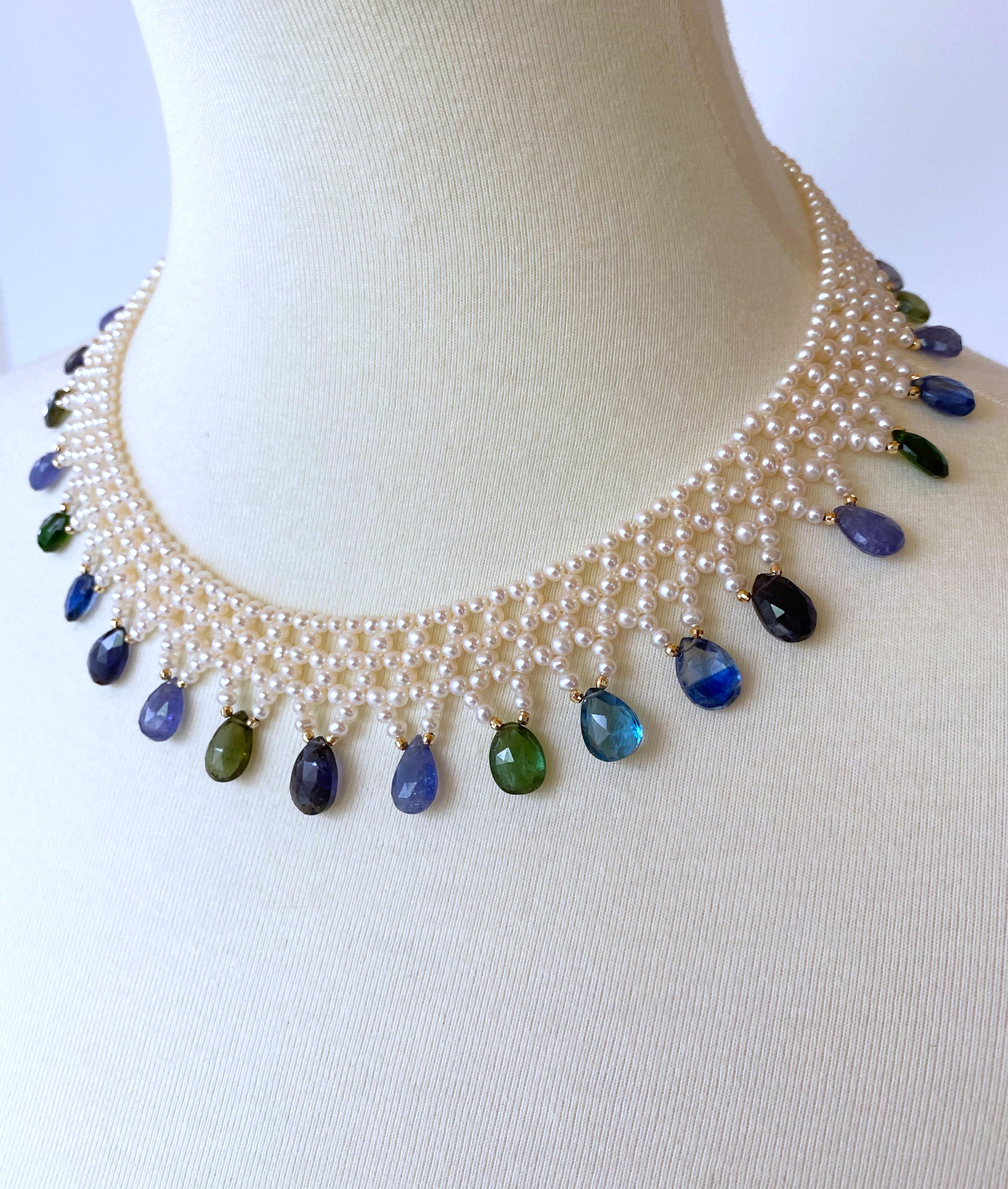 Marina J. Handgewebte Halskette aus Multi Jewel und Perle mit 14 Karat Gelbgold (Kunsthandwerker*in) im Angebot