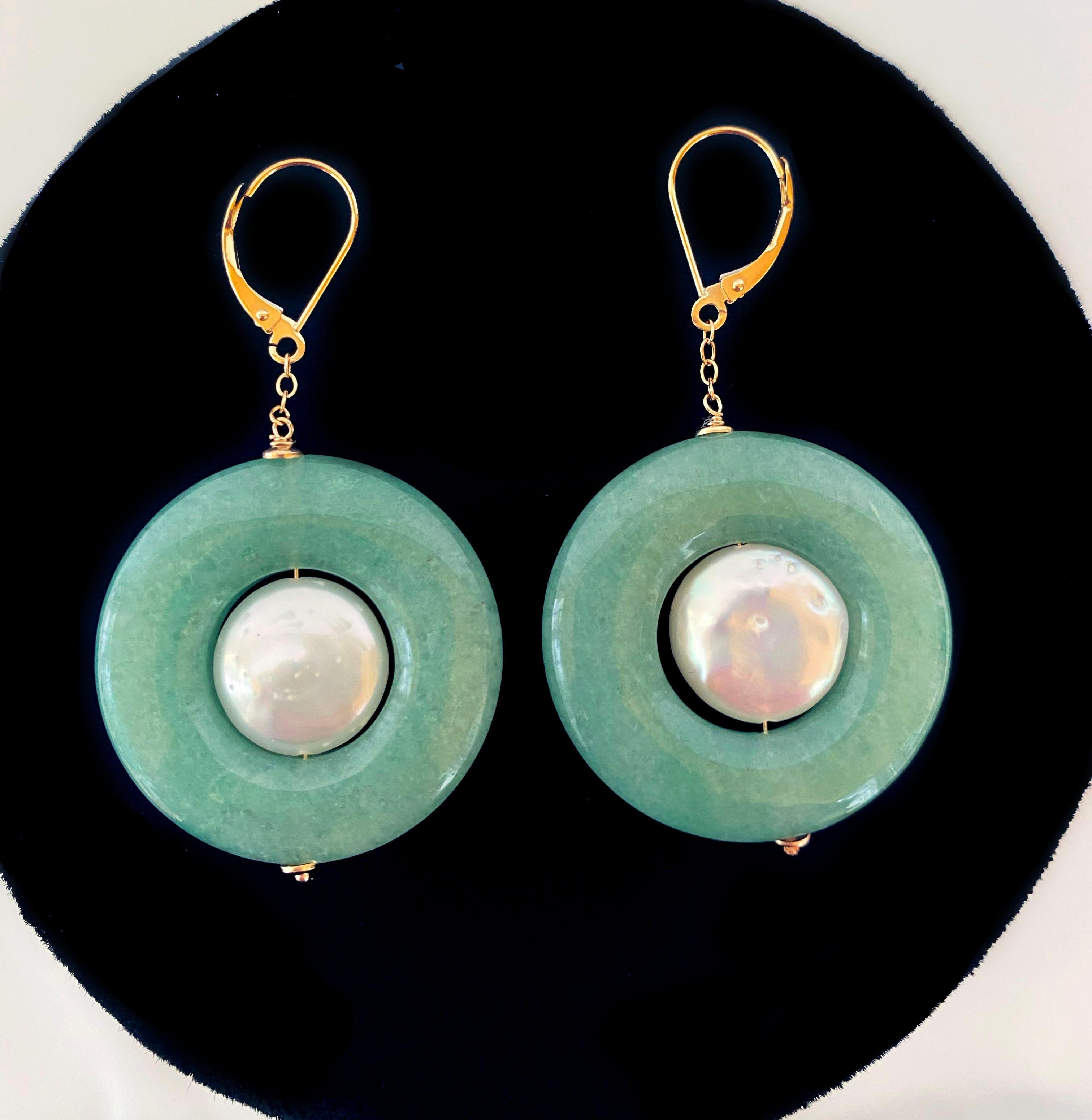 Marina J. Jade and Pearl Dangle Earrings with 14K Yellow Gold Lever Back Hooks In New Condition In Los Angeles, CA