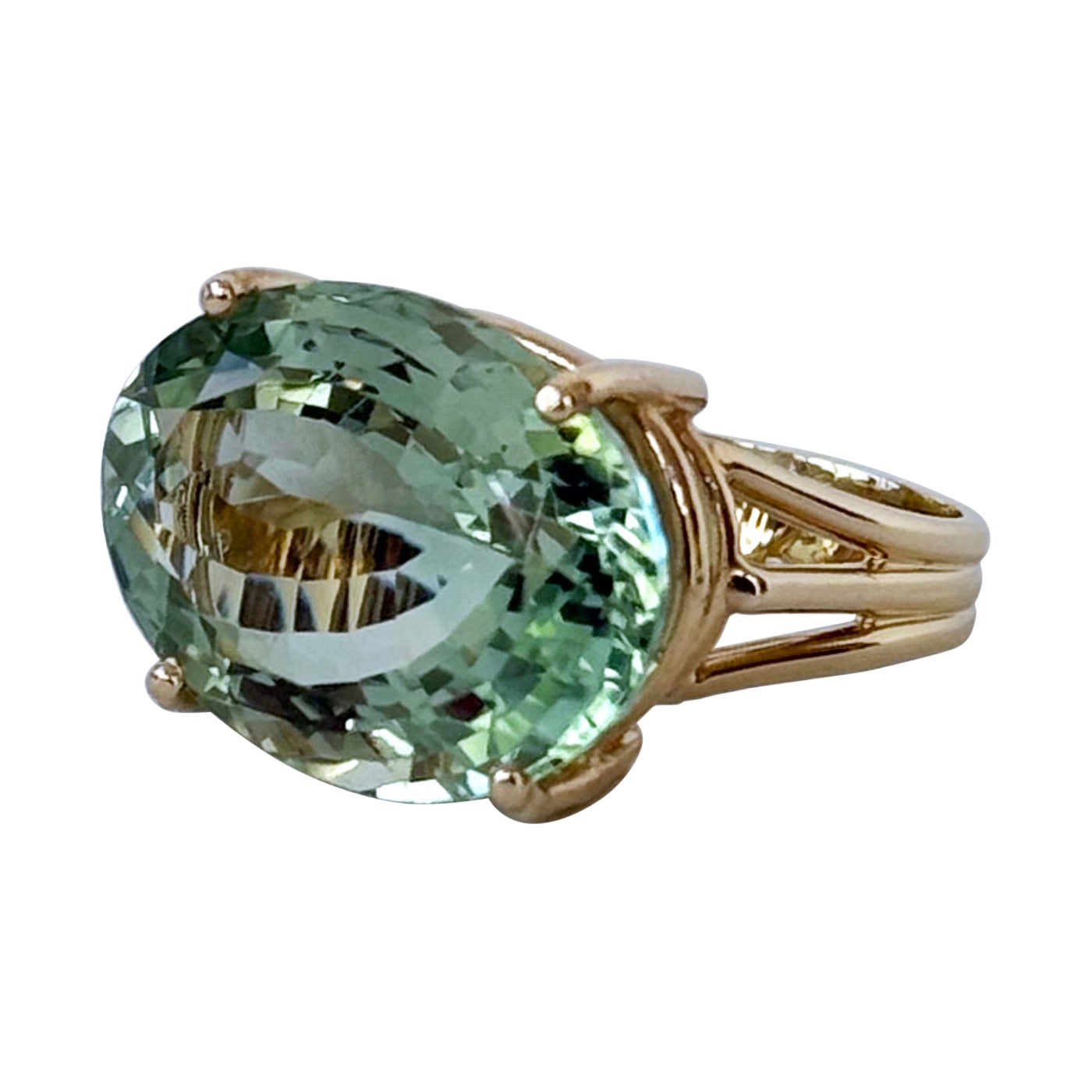 Marina J. Grande anello con ametista verde 18c e oro giallo massiccio 14k