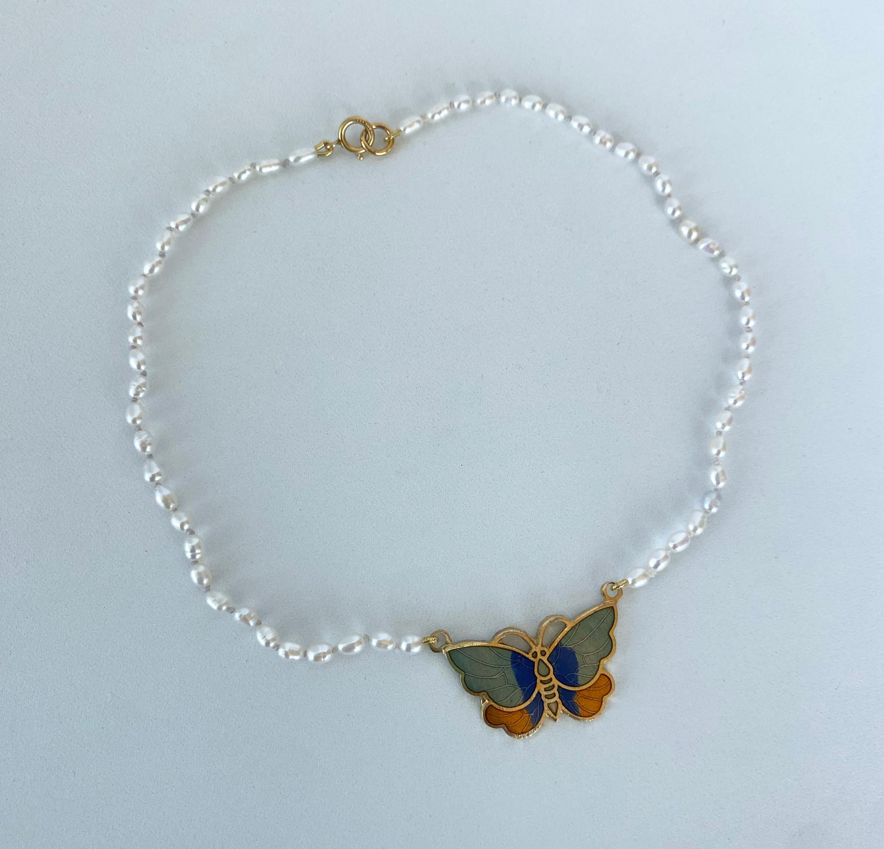 Marina J. Collier structuré de perles avec pendentif papillon pour petite fille Pour femmes en vente