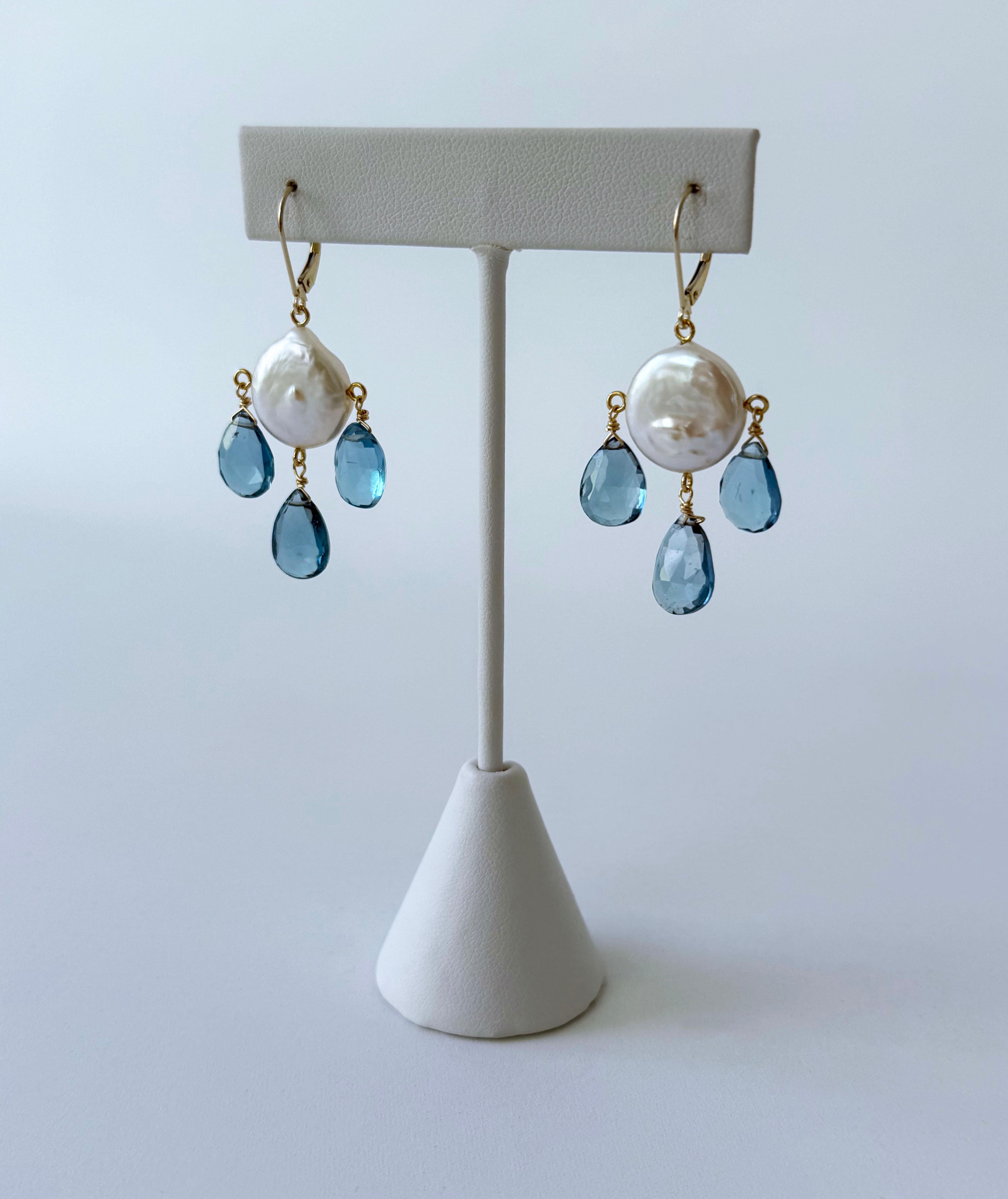 Marina J. London Blauer Topas & Barocke Perlen Kronleuchter Ohrringe & Massiv 14k Gold (Kunsthandwerker*in) im Angebot