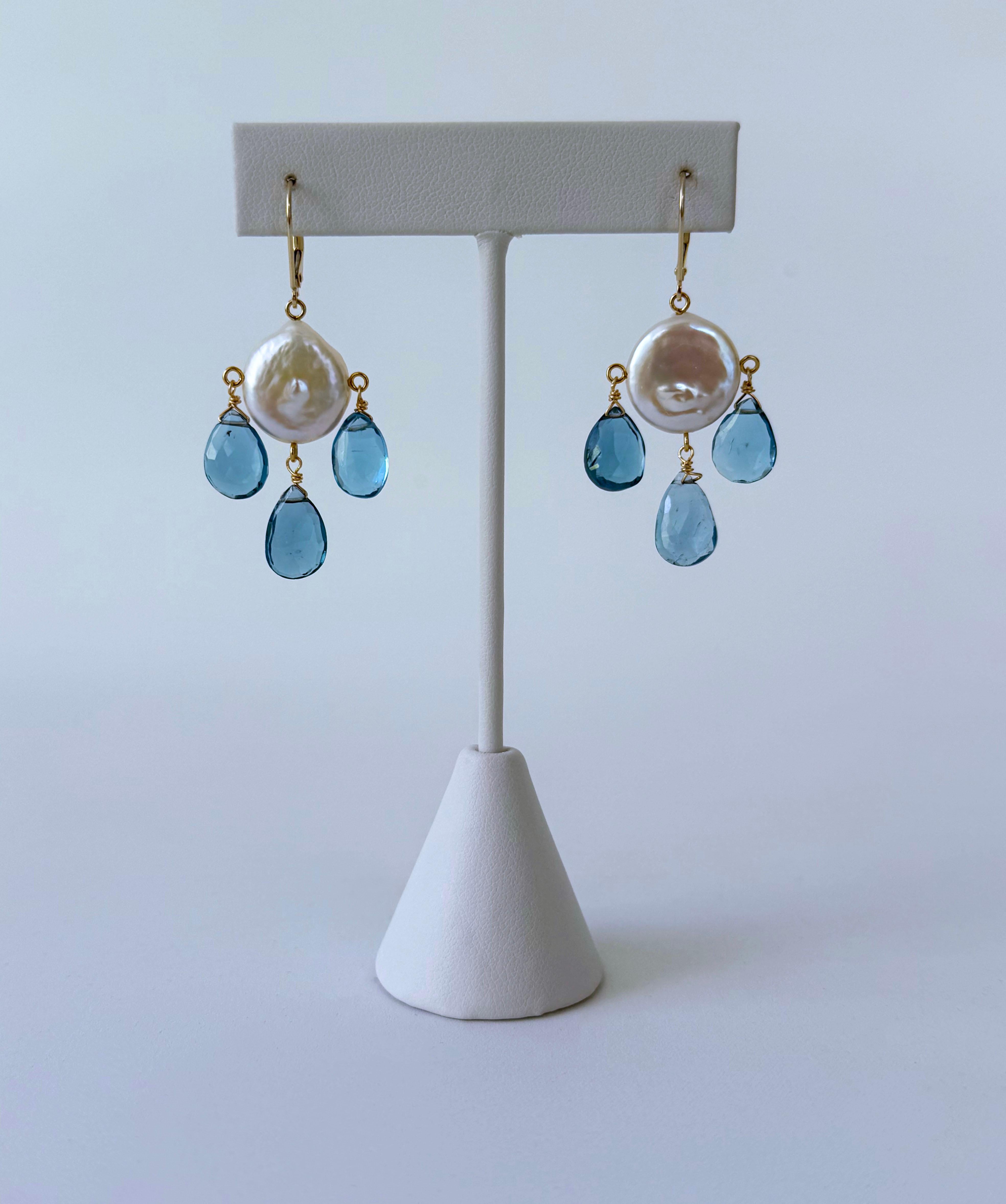 Marina J. London Blauer Topas & Barocke Perlen Kronleuchter Ohrringe & Massiv 14k Gold im Zustand „Neu“ im Angebot in Los Angeles, CA