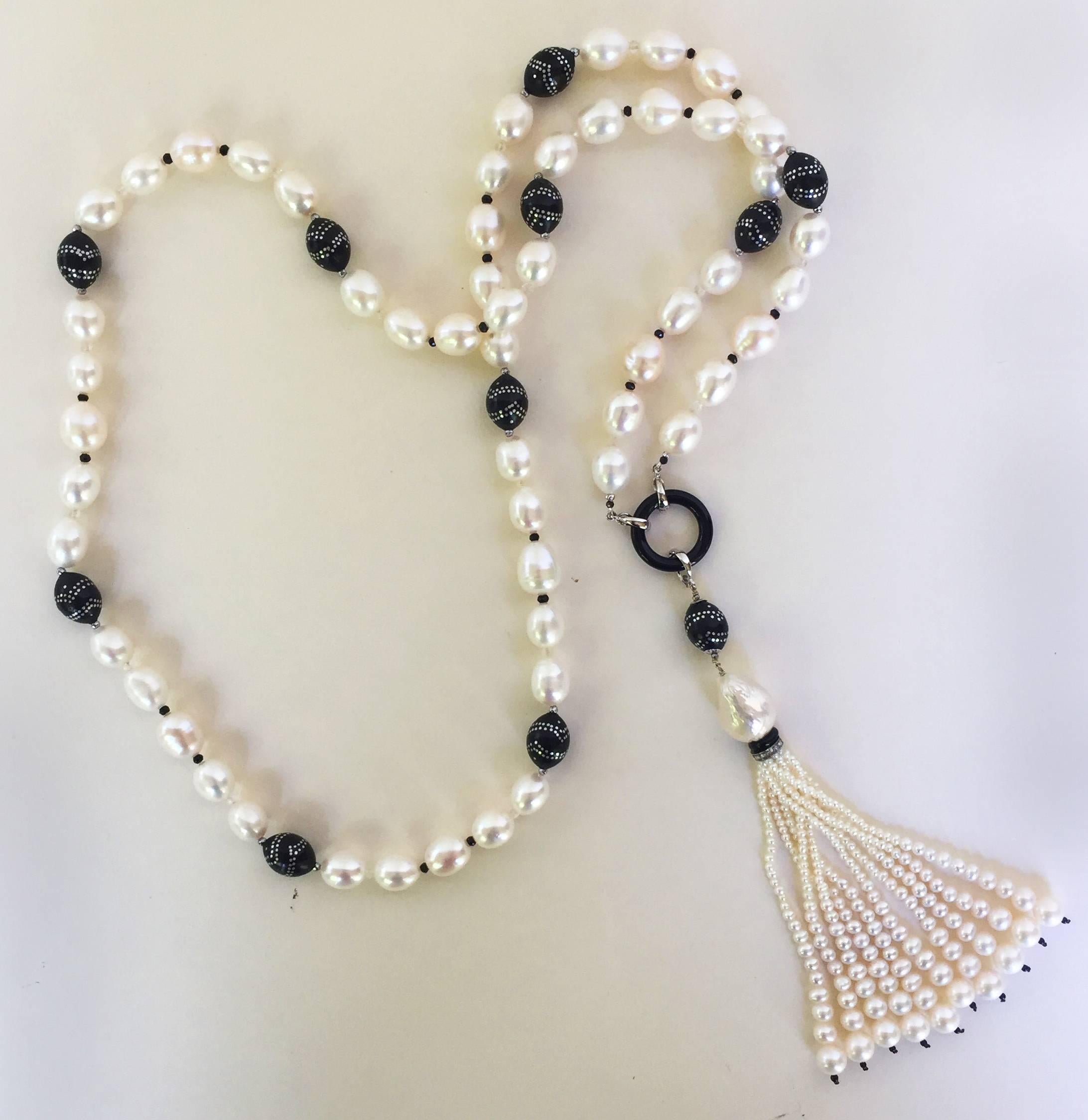 Marina J  Long Pearl Sautoir with Wooden Beads, Silver Inlay and Pearl Tassel In New Condition For Sale In Los Angeles, CA