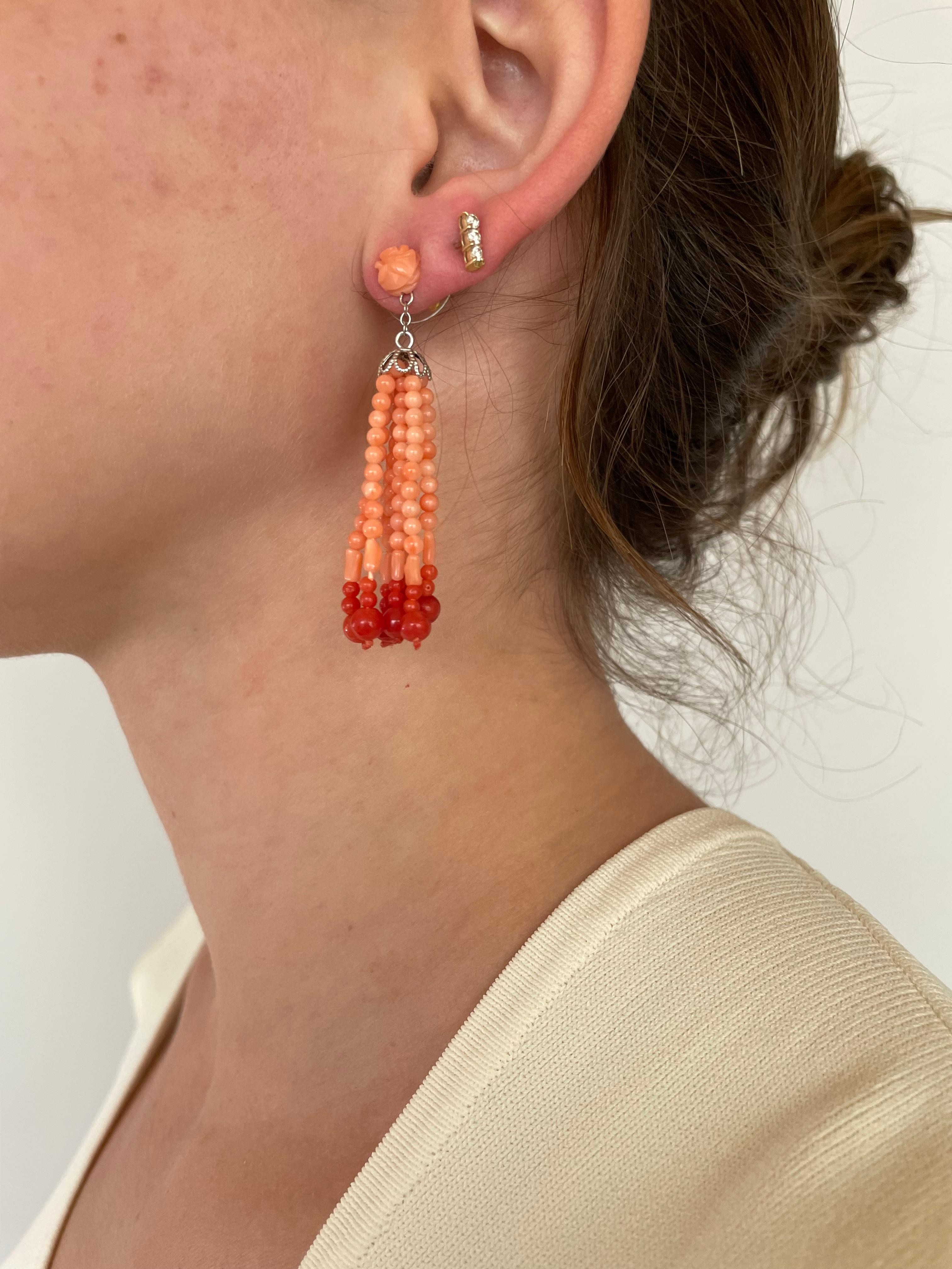 Marina J. Mediterrane Korallen-Ohrringe mit Quasten und 14K Weißgold (Kunsthandwerker*in) im Angebot