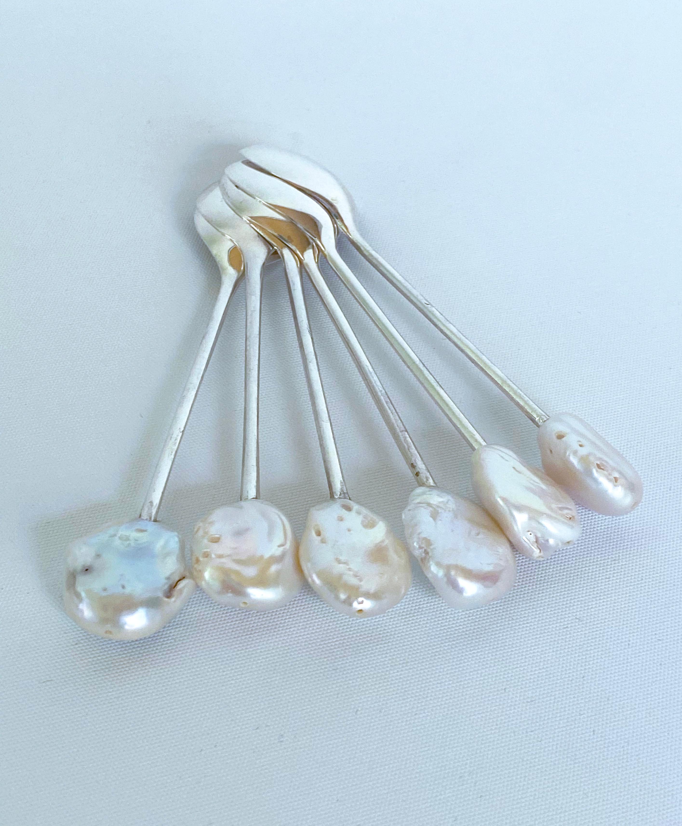 Uncut Marina J. Mothers Day Gift, Vintage Silver Plated Spoon Set with Baroque Pearls For Sale