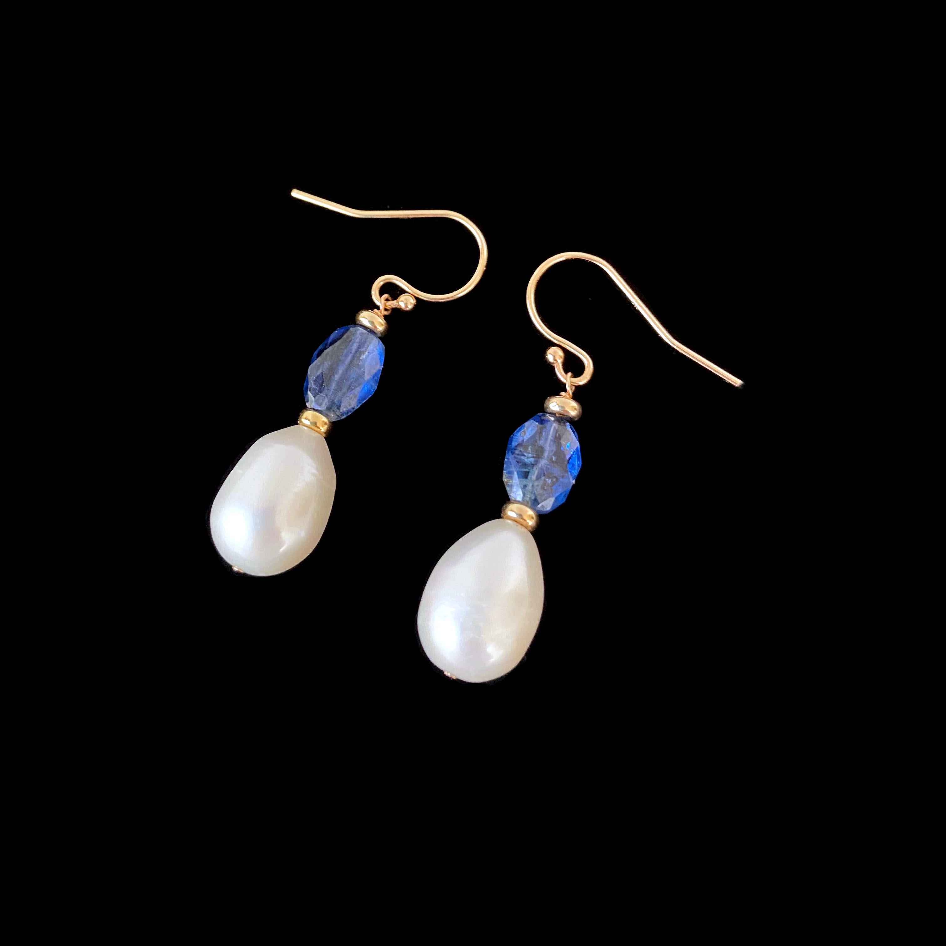 Boucles d'oreilles à crochets en or jaune 14k, perles et kyanite, Marina J. Pour femmes en vente